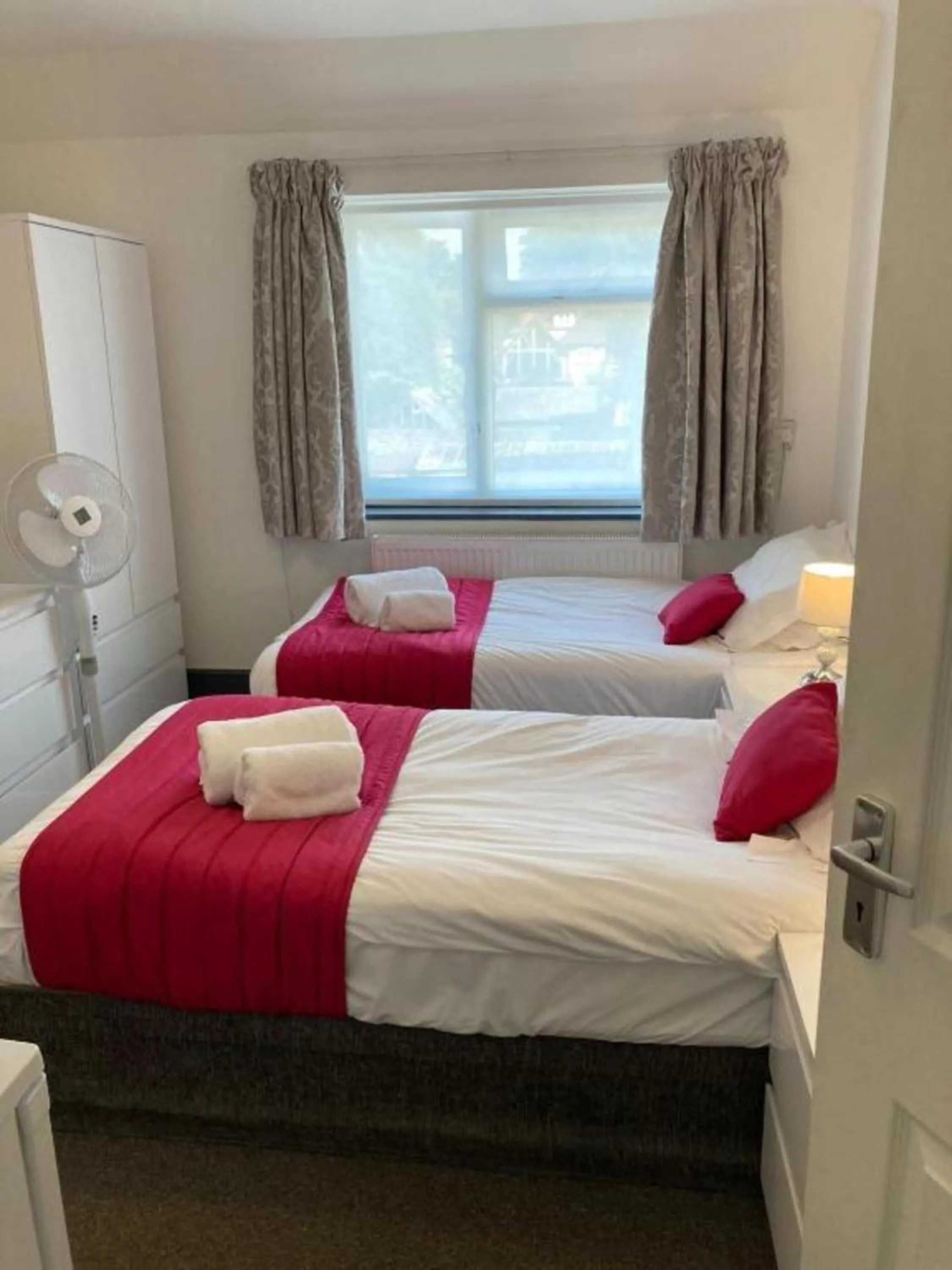 Bedroom, Bed in Wilson Lodge