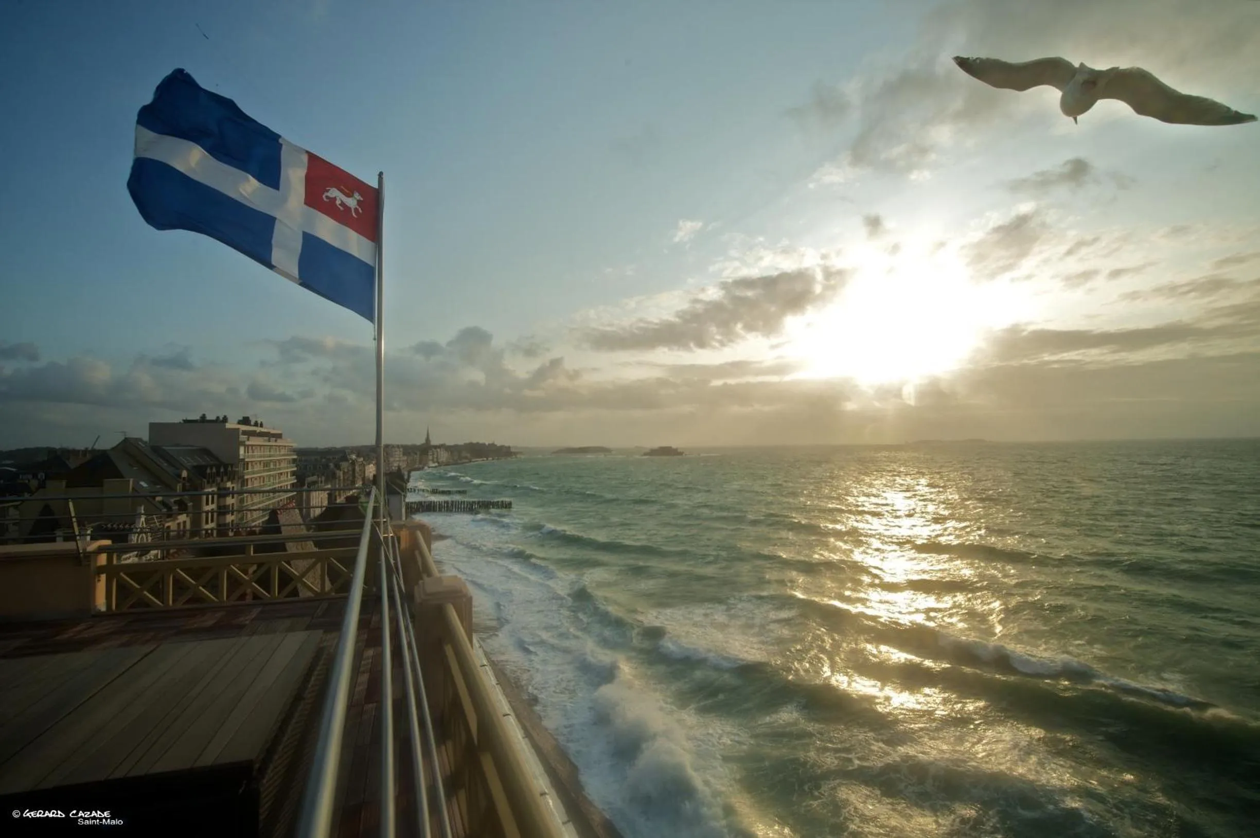 Area and facilities in Ambassadeurs Logis Hotel