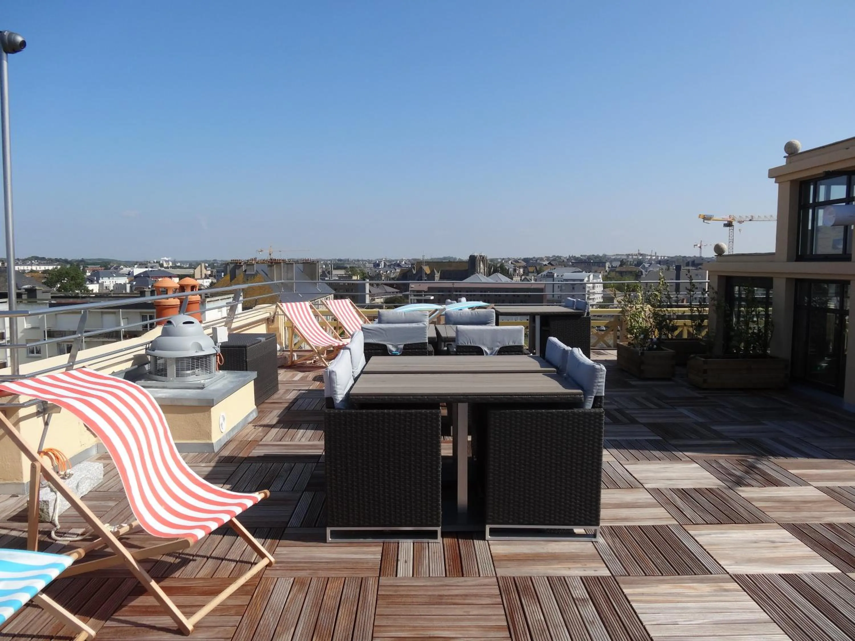 Balcony/Terrace in Ambassadeurs Logis Hotel
