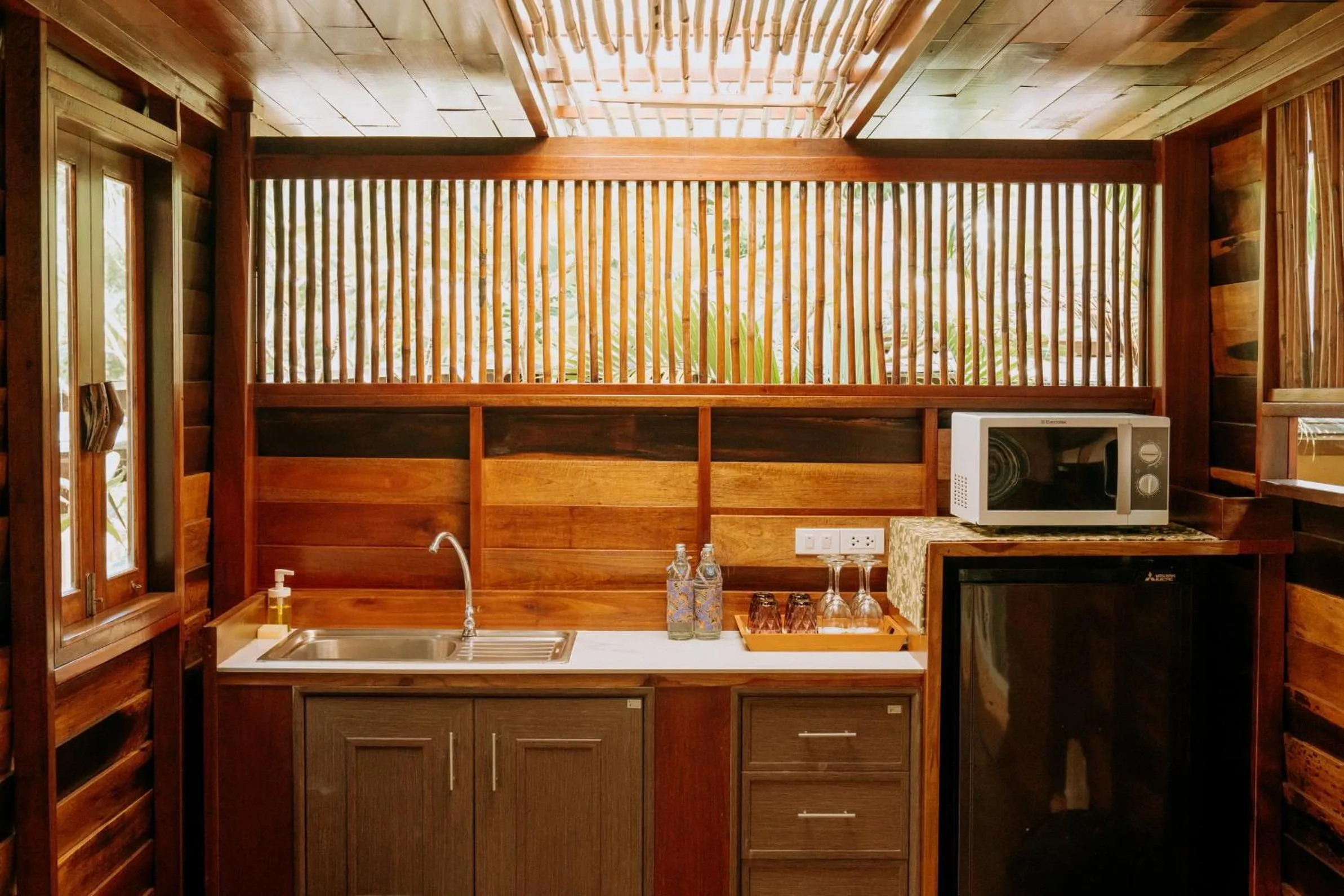 Kitchen or kitchenette in Ban Sainai Resort- Aonang's Green Resort