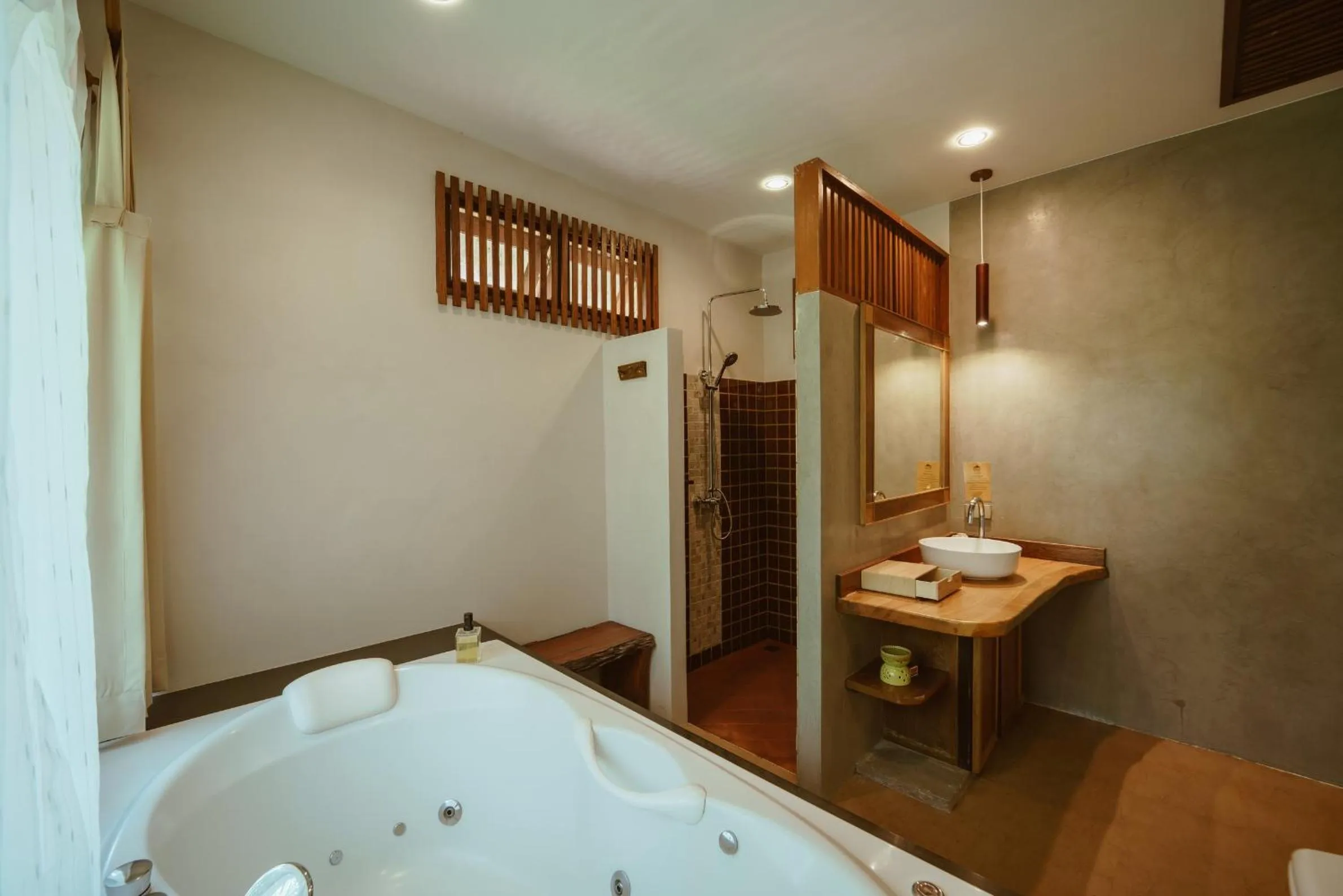 Bath in Ban Sainai Resort- Aonang's Green Resort