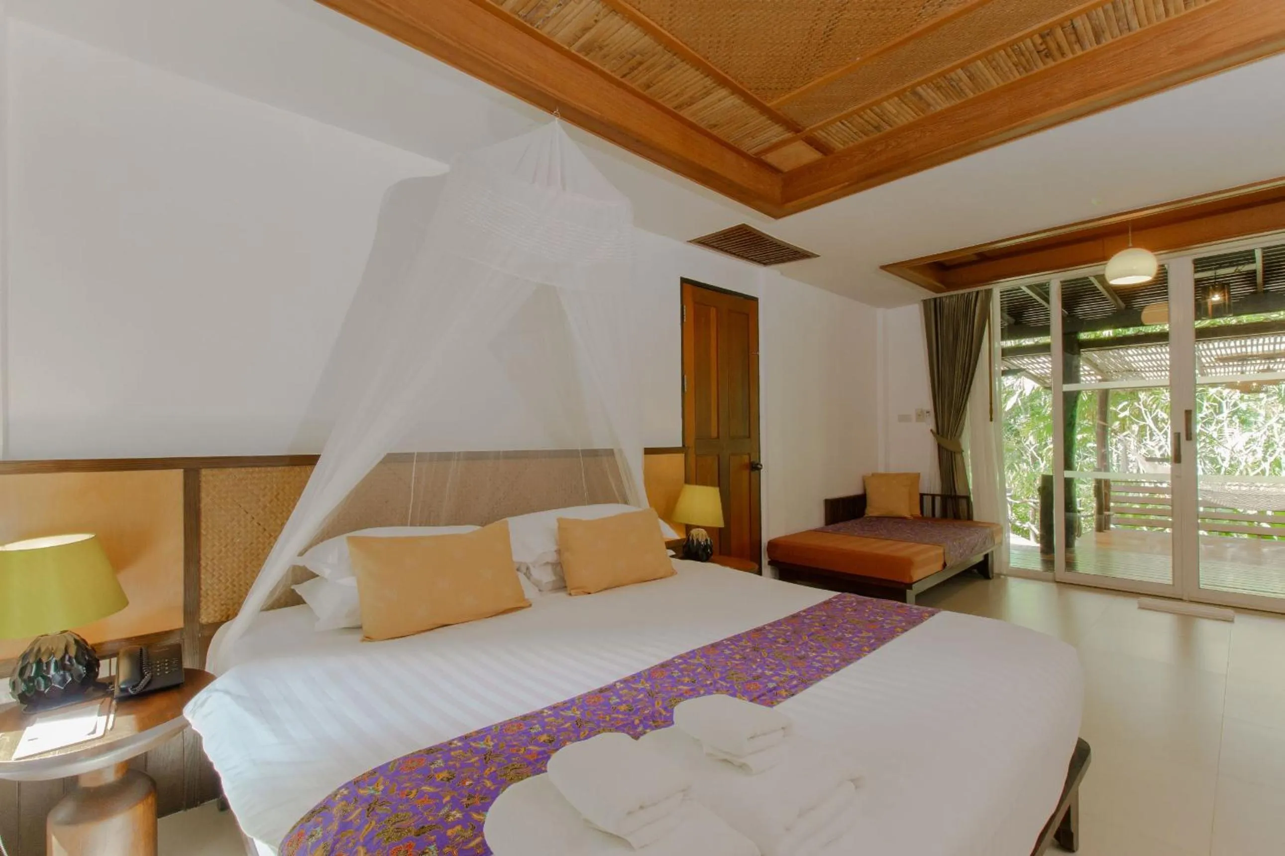 Bed in Ban Sainai Resort- Aonang's Green Resort