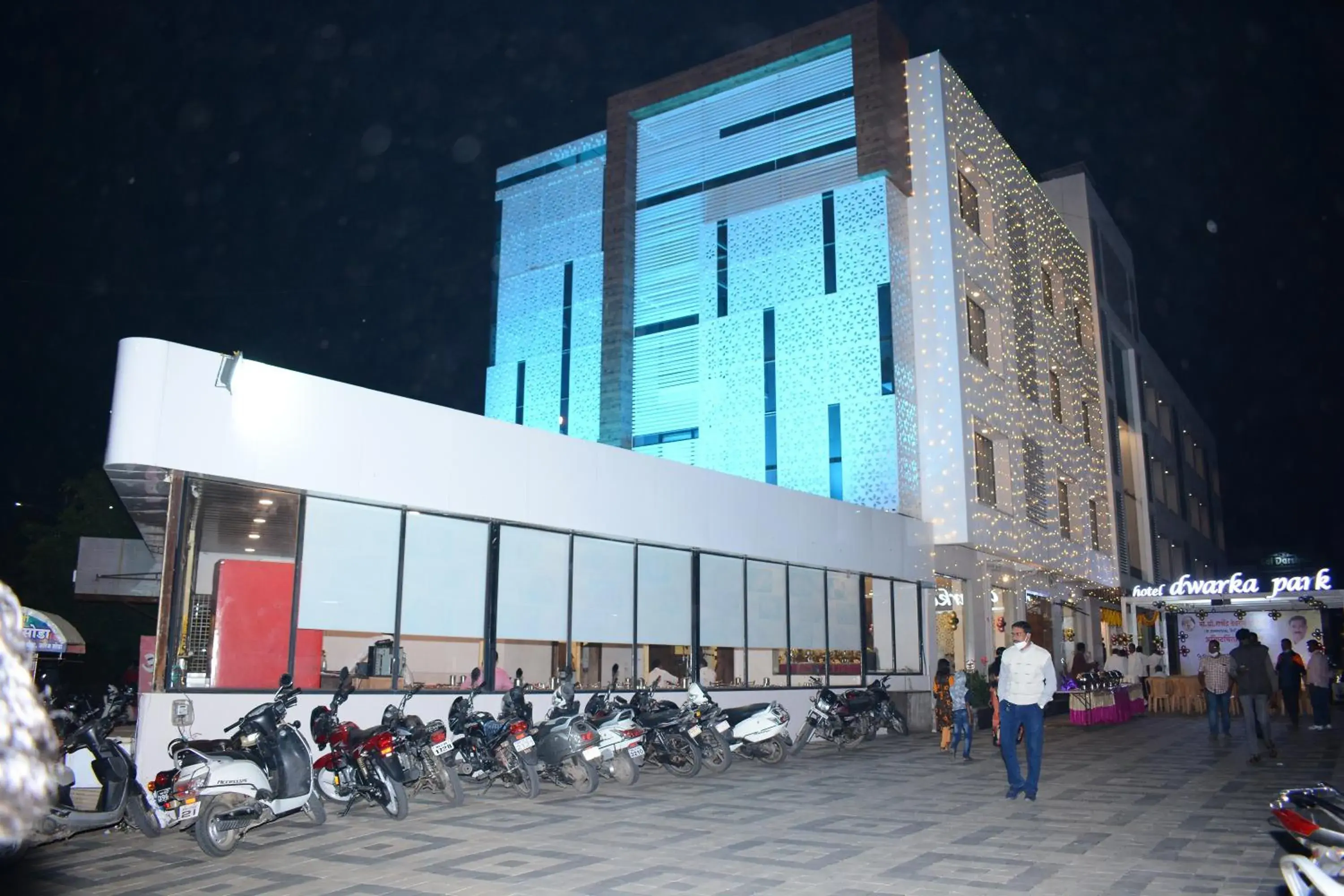 Property building in Hotel Dwarka Park Property building in Hotel Dwarka Park