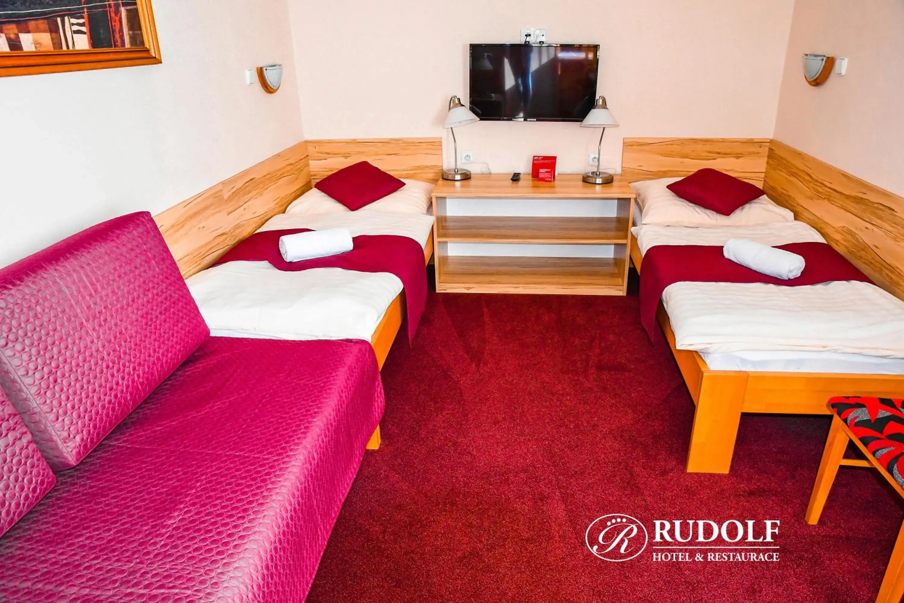 Standard Twin Room with Sofa - single occupancy in Hotel Rudolf Standard Twin Room with Sofa - single occupancy in Hotel Rudolf