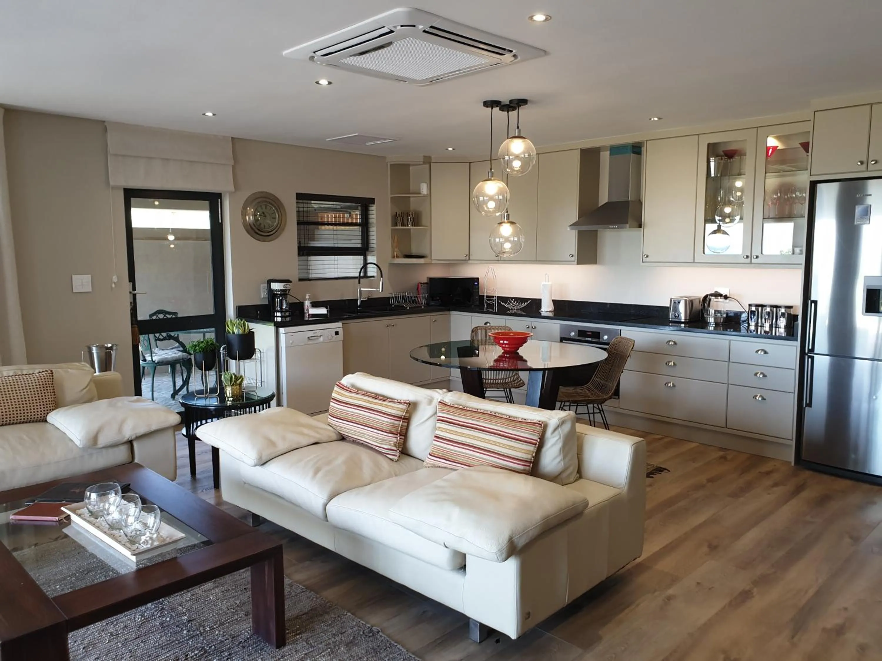 Kitchen or kitchenette in Vrede Selfcatering