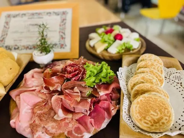 Restaurant/places to eat in Albergo Ristorante Corsini