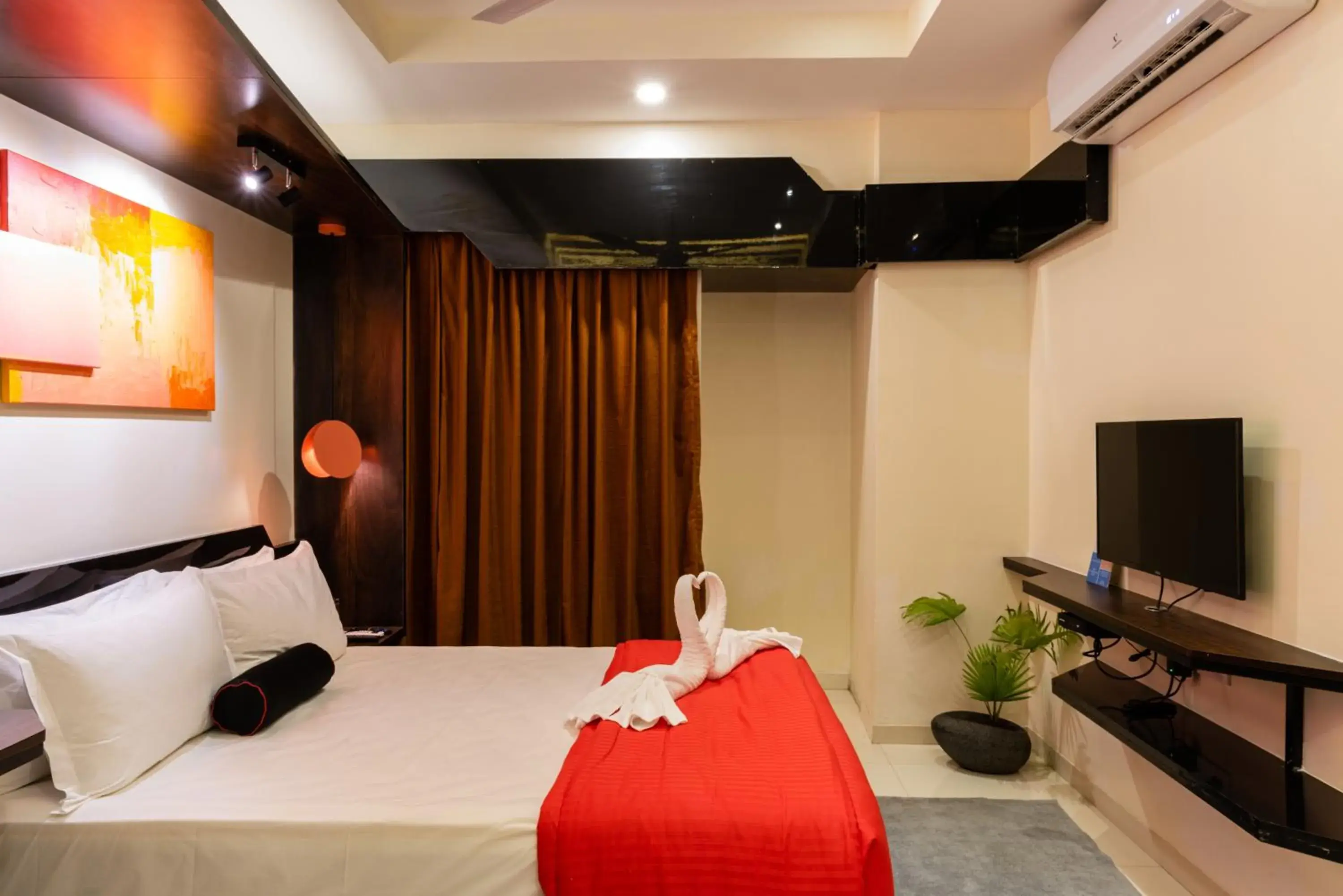 Bed in Little Mastiff Moshi by OTHPL Bed in Little Mastiff Moshi by OTHPL