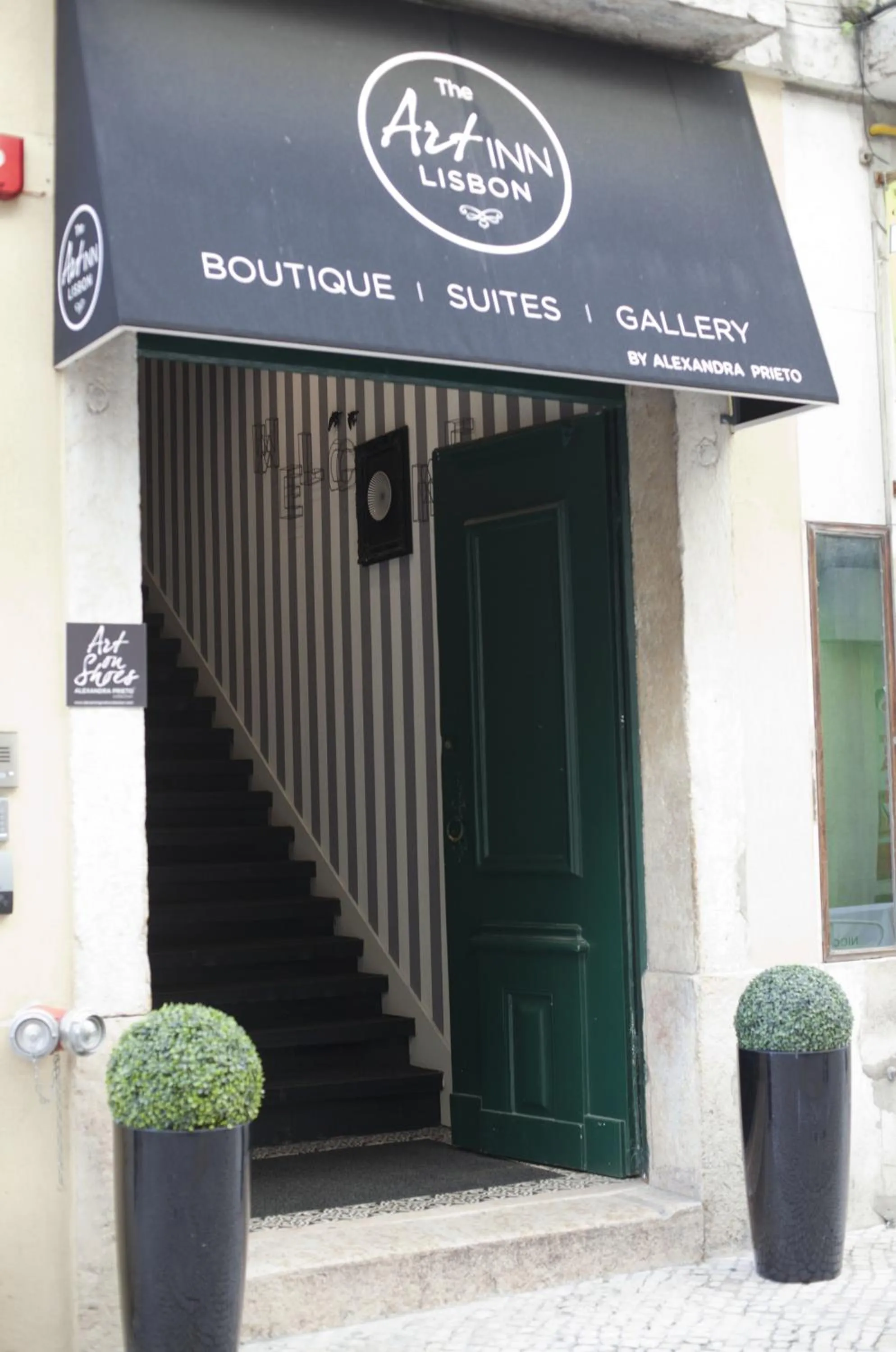 Facade/entrance in The ART INN Lisbon