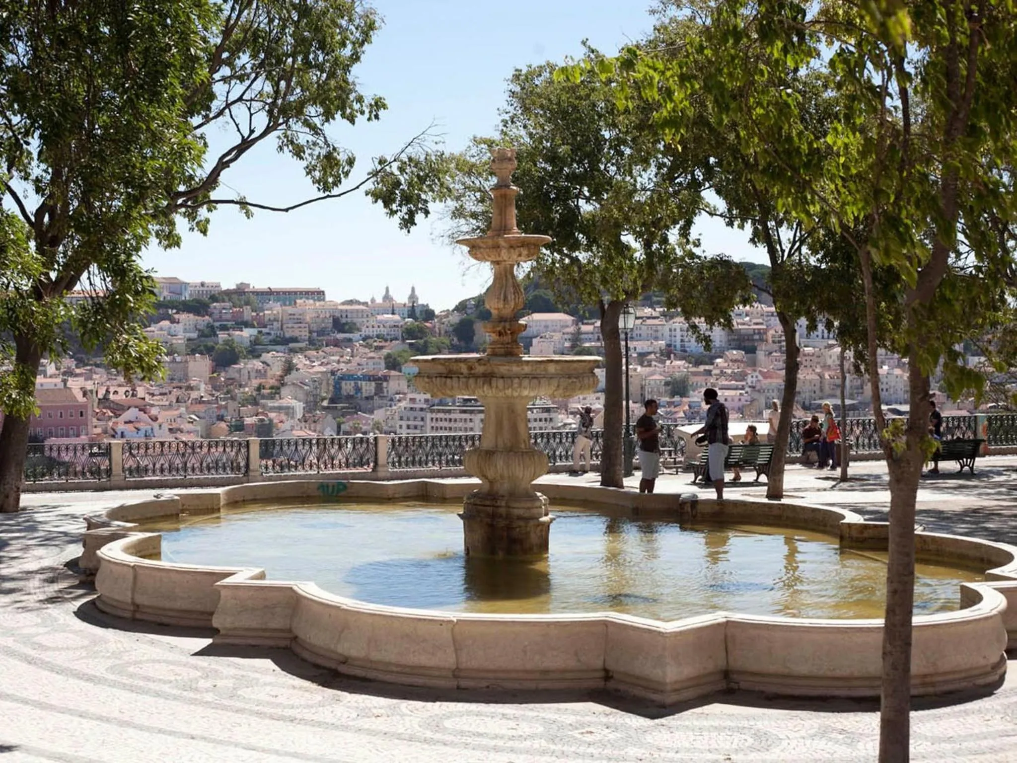 Area and facilities in The ART INN Lisbon