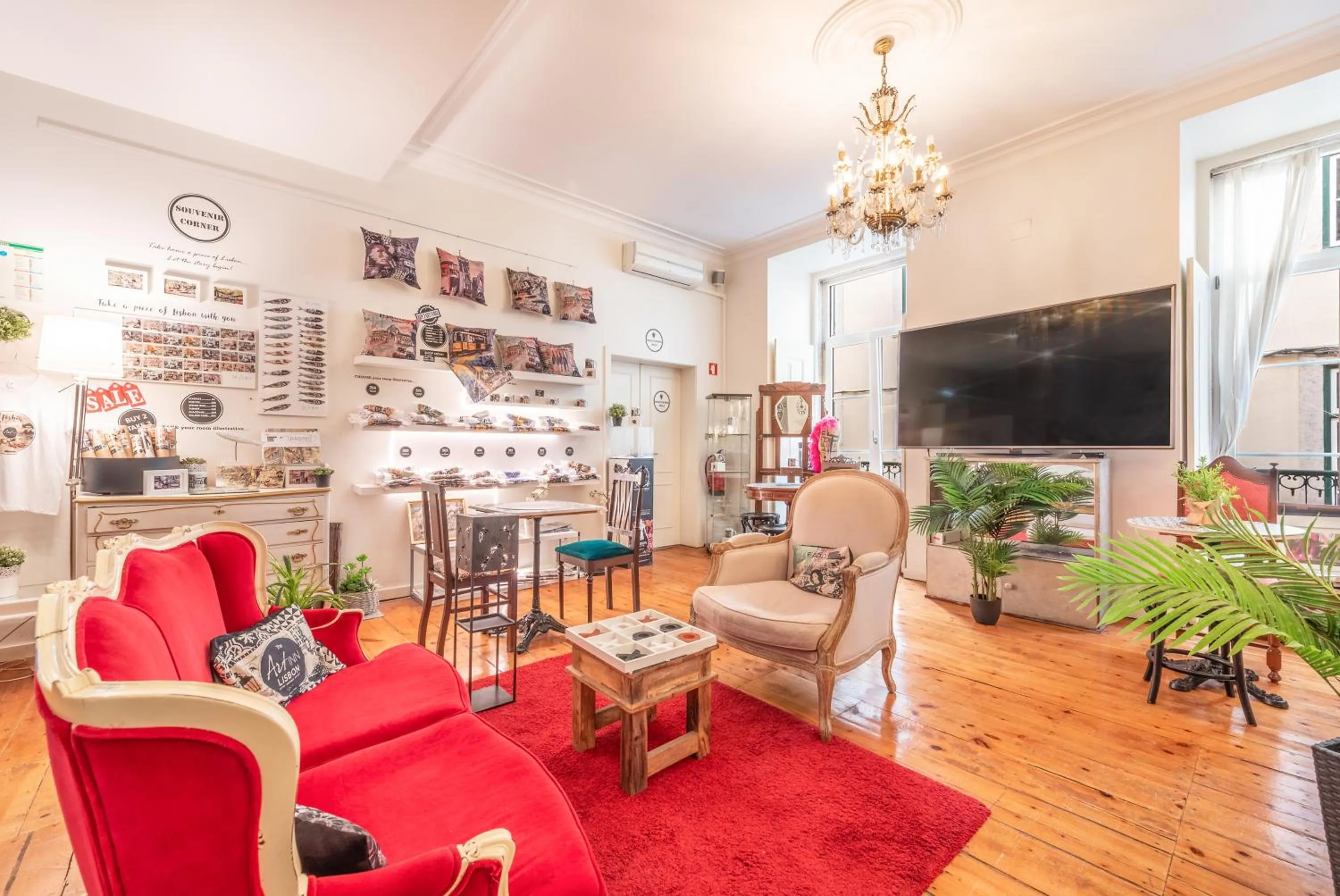 Lobby or reception in The ART INN Lisbon