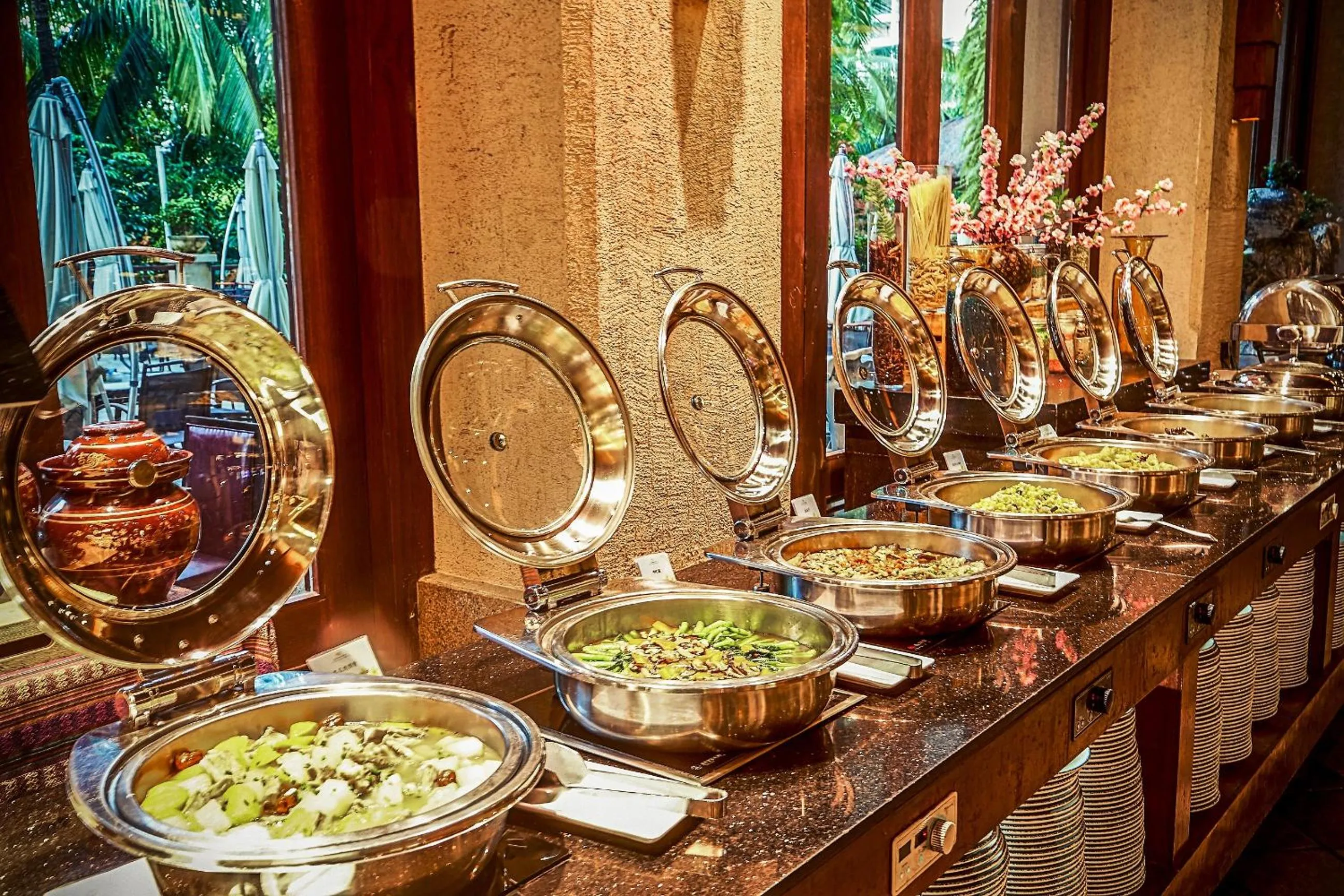 Breakfast in Ocean Sonic Resort Sanya