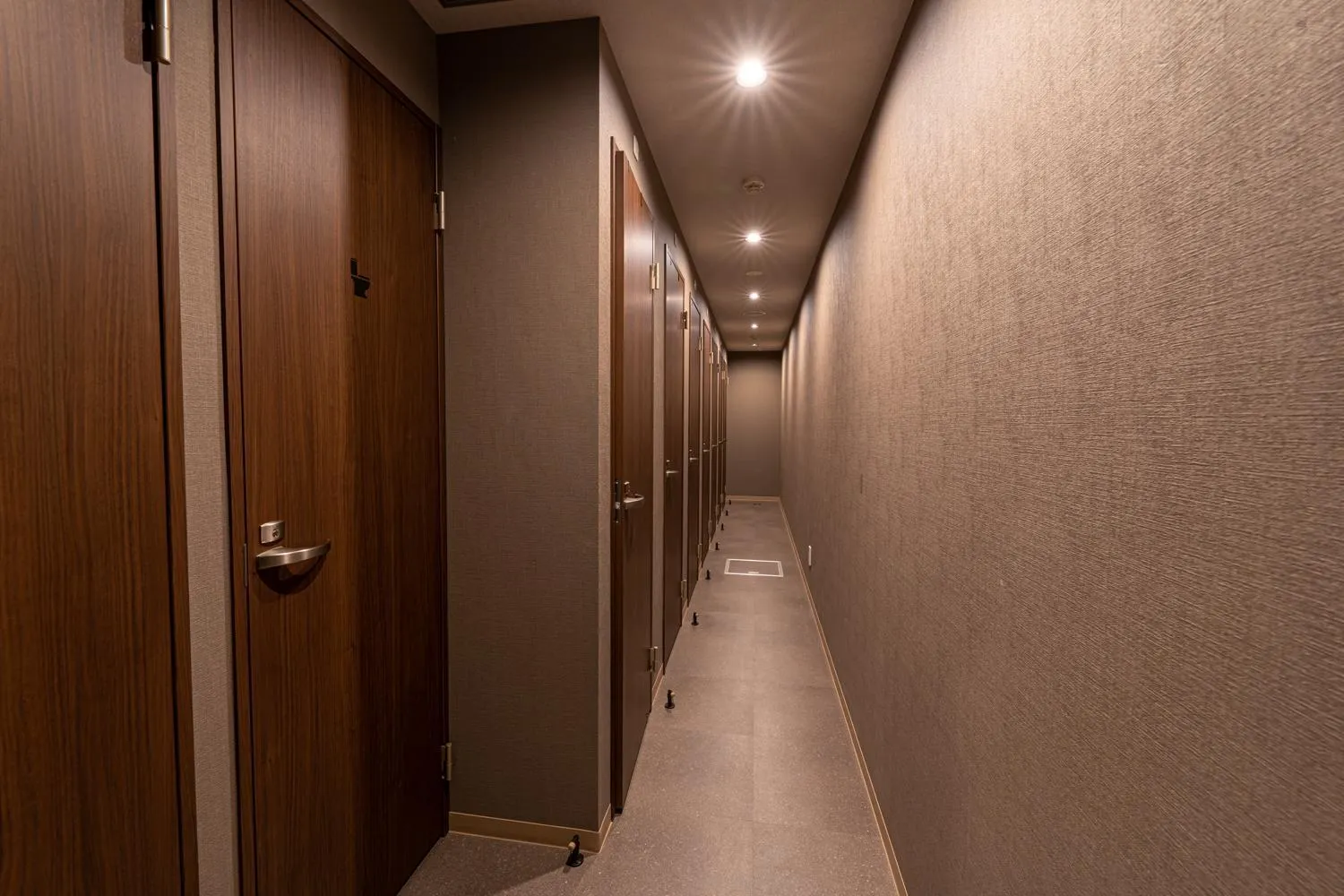 Bathroom in Wise Owl Hostels Kyoto