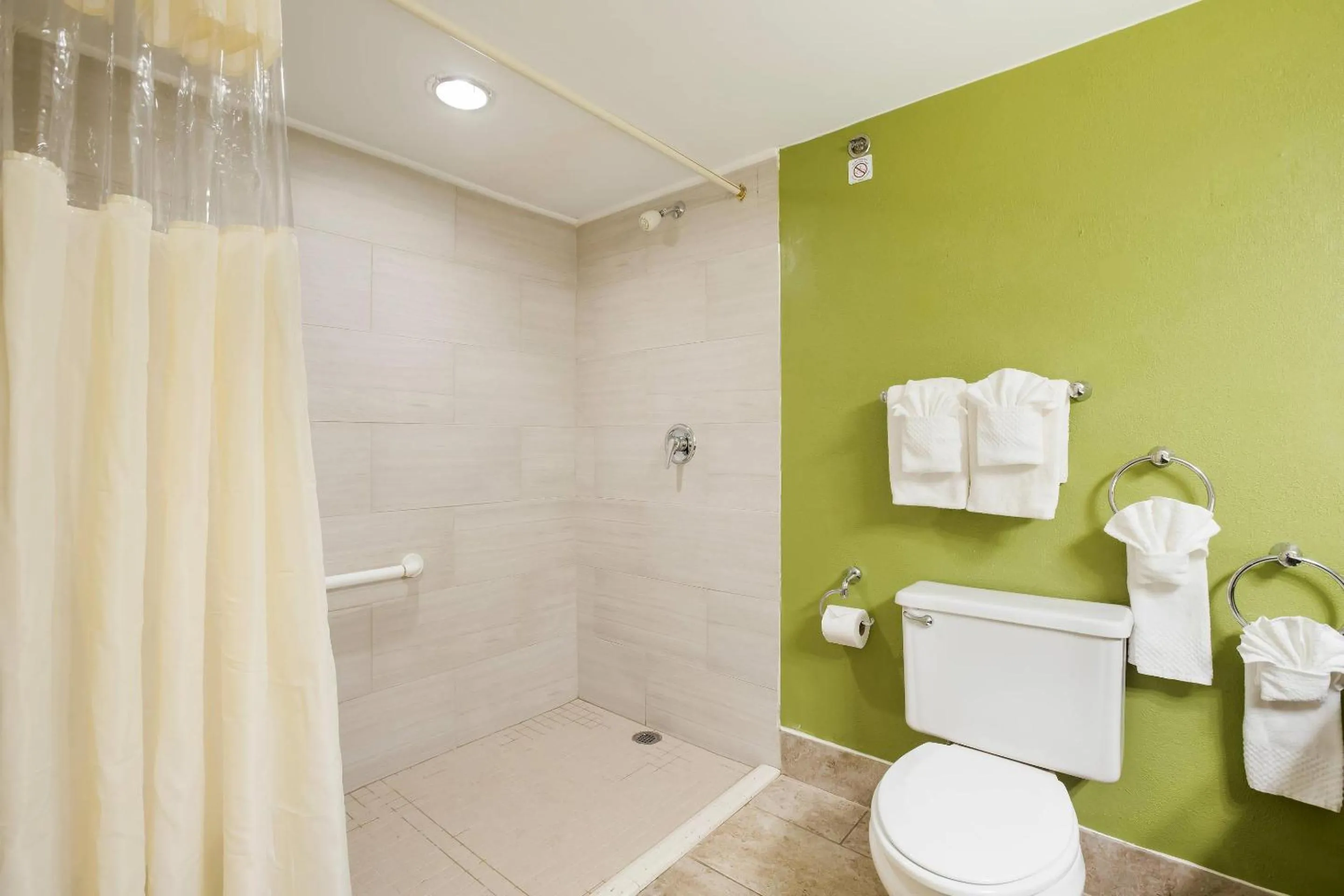 Bedroom in Sleep Inn & Suites Grand Rapids Southeast - Kentwood