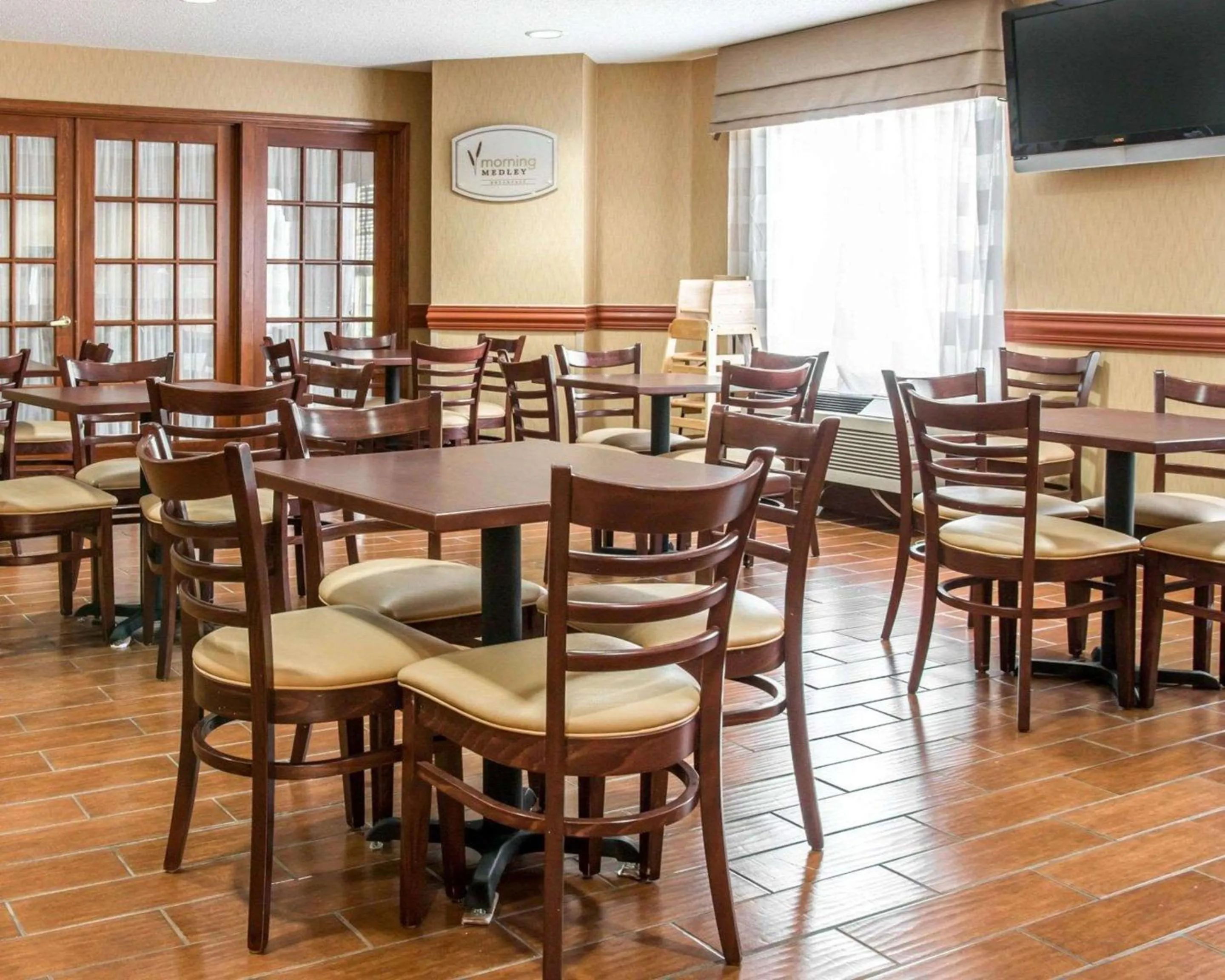 Restaurant/places to eat in Sleep Inn & Suites Grand Rapids Southeast - Kentwood