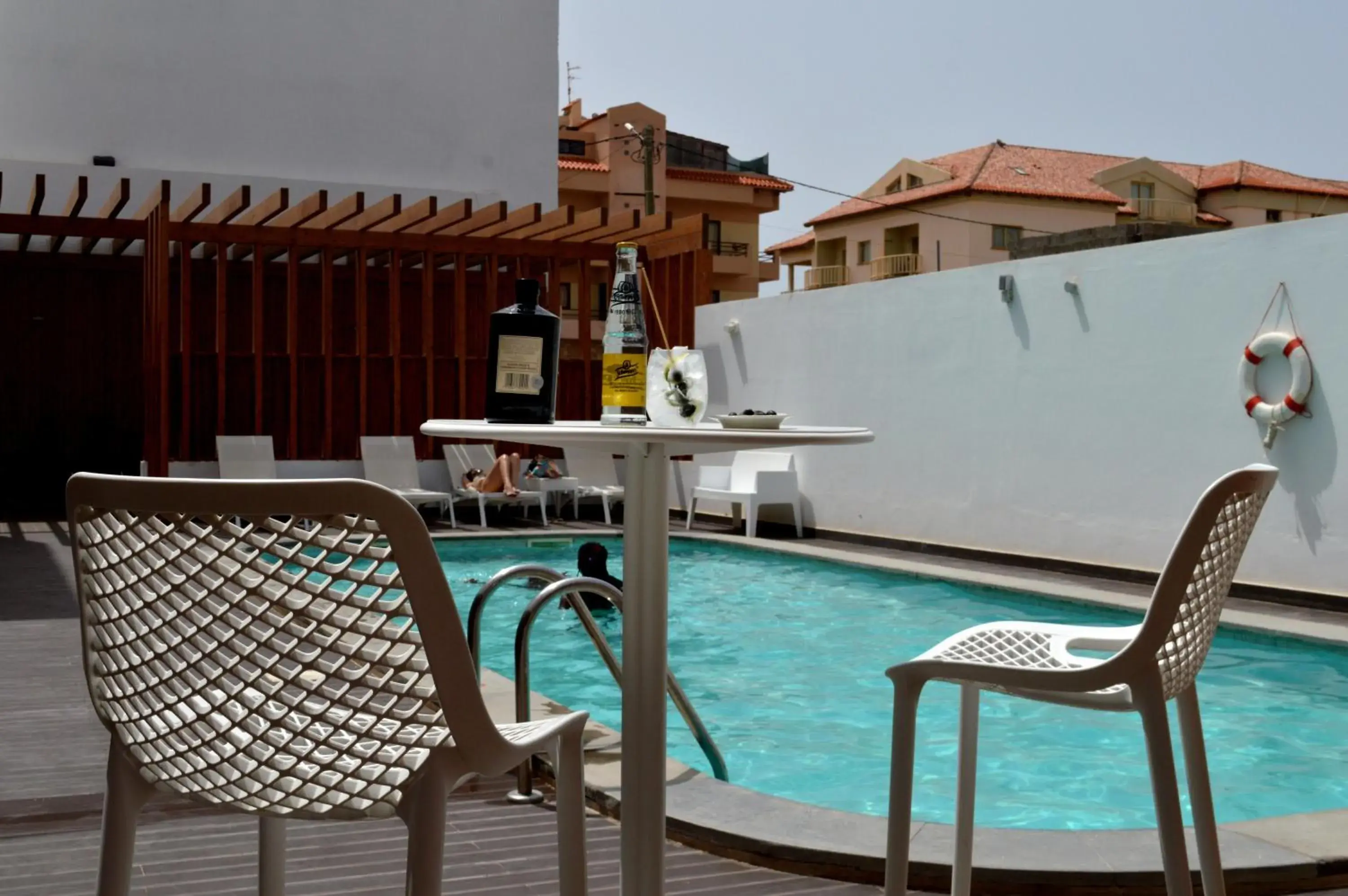 Swimming pool in Hotel Da Luz Swimming pool in Hotel Da Luz