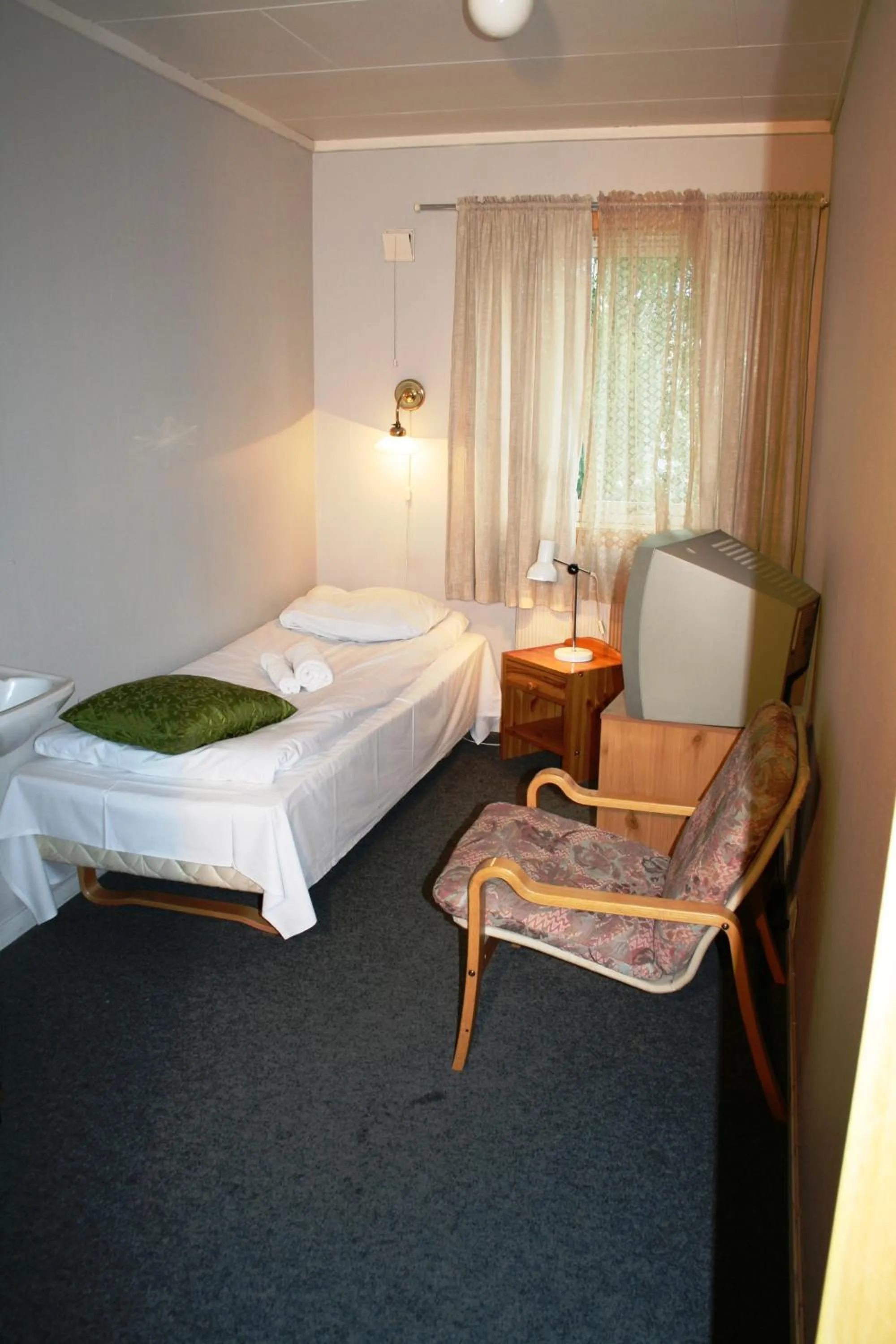 Bed in Barents Hotell