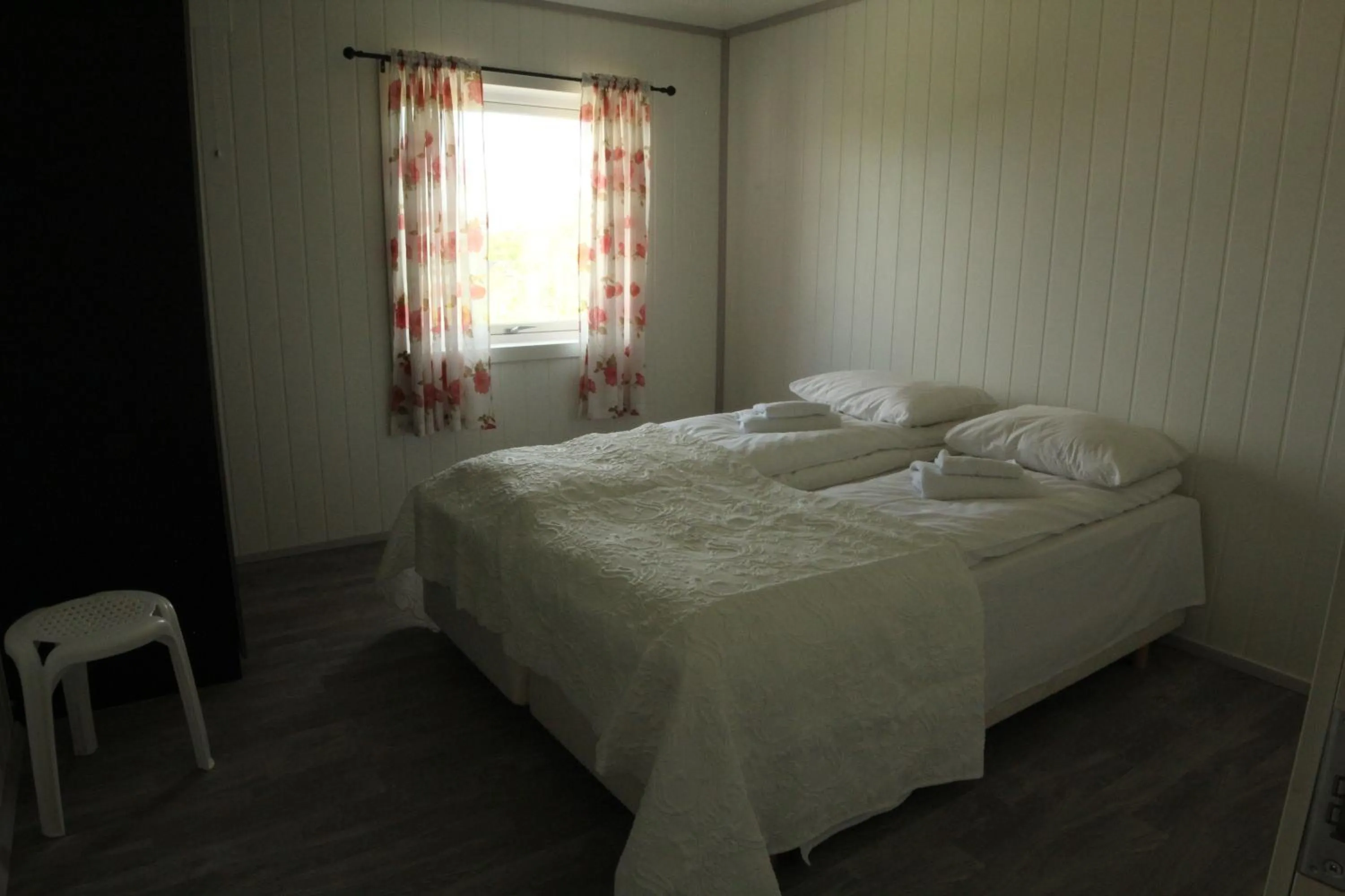 Bed in Barents Hotell