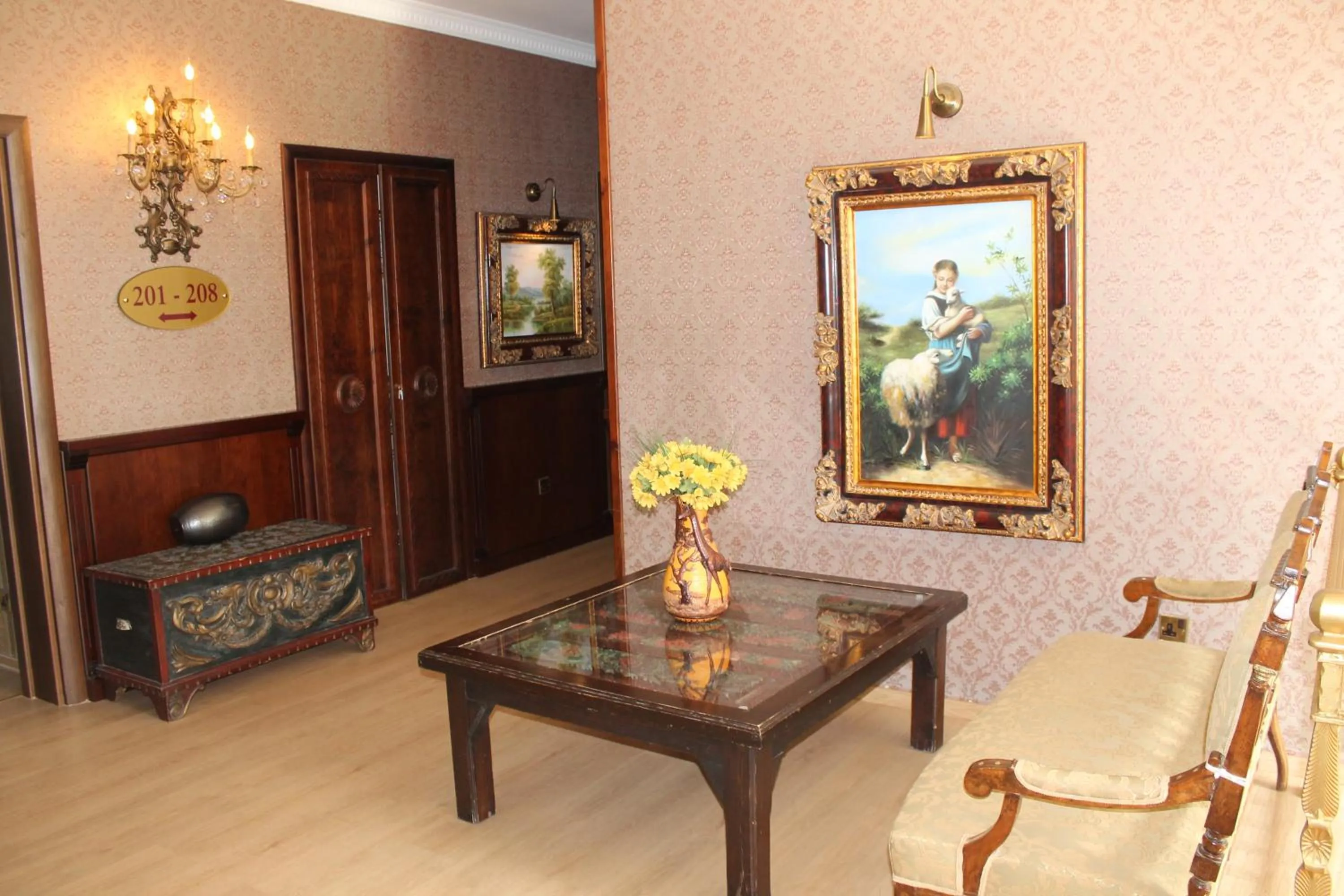 Bella View Art Boutique Hotel