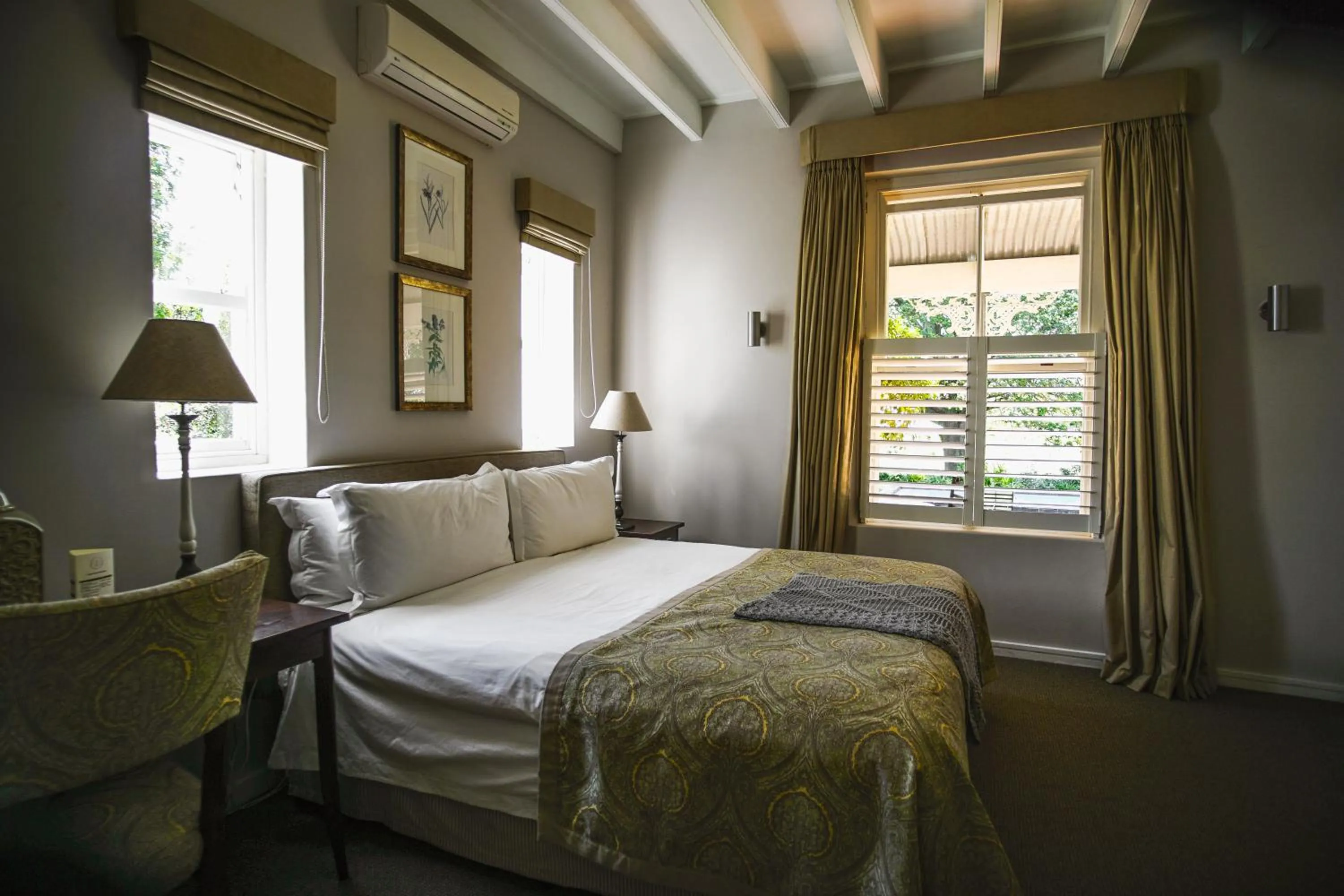 Bed in Klein Welmoed Luxury Guest House