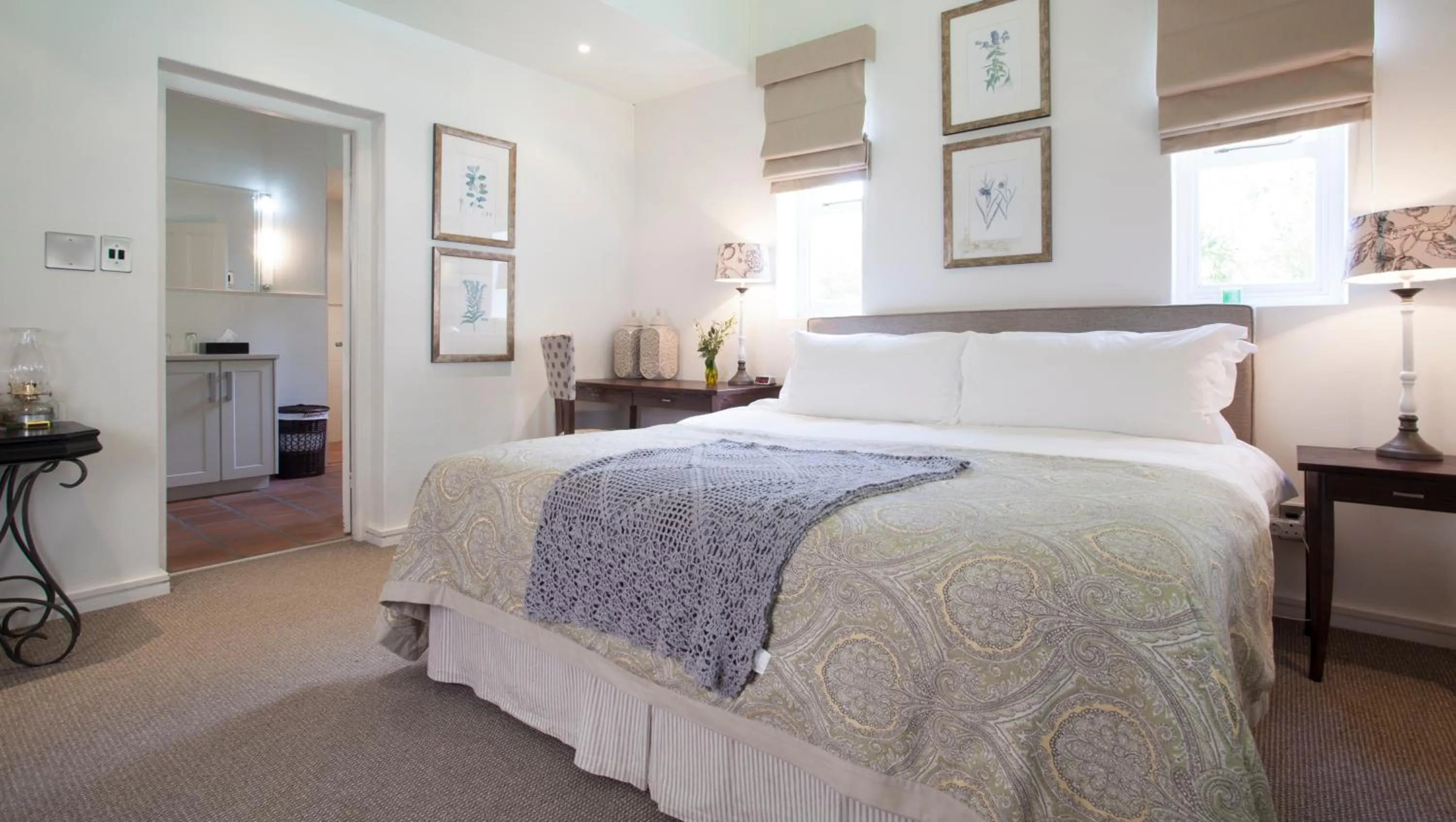 Photo of the whole room, Bed in Klein Welmoed Luxury Guest House