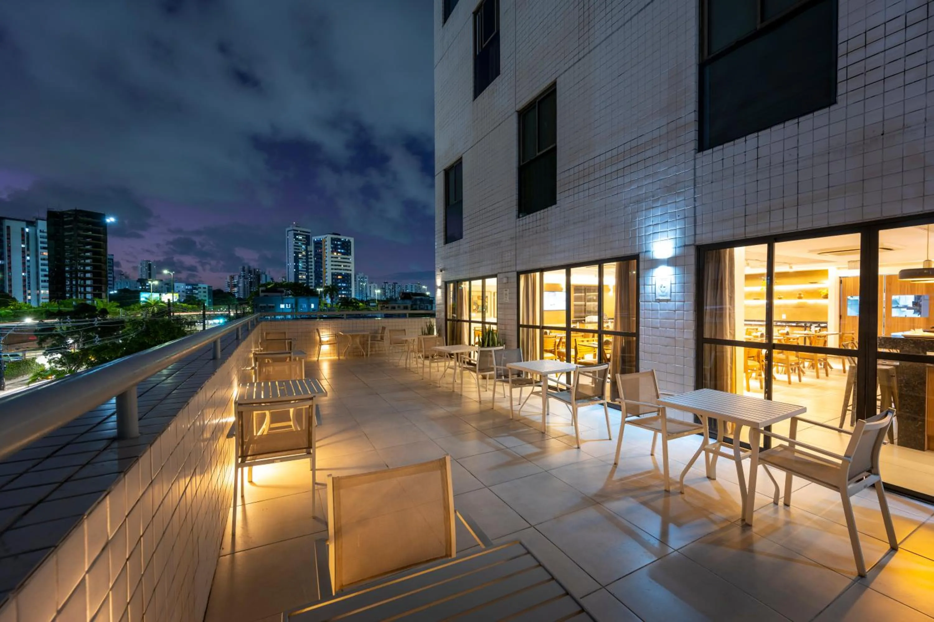 Restaurant/places to eat in Villa Park Hotel Recife