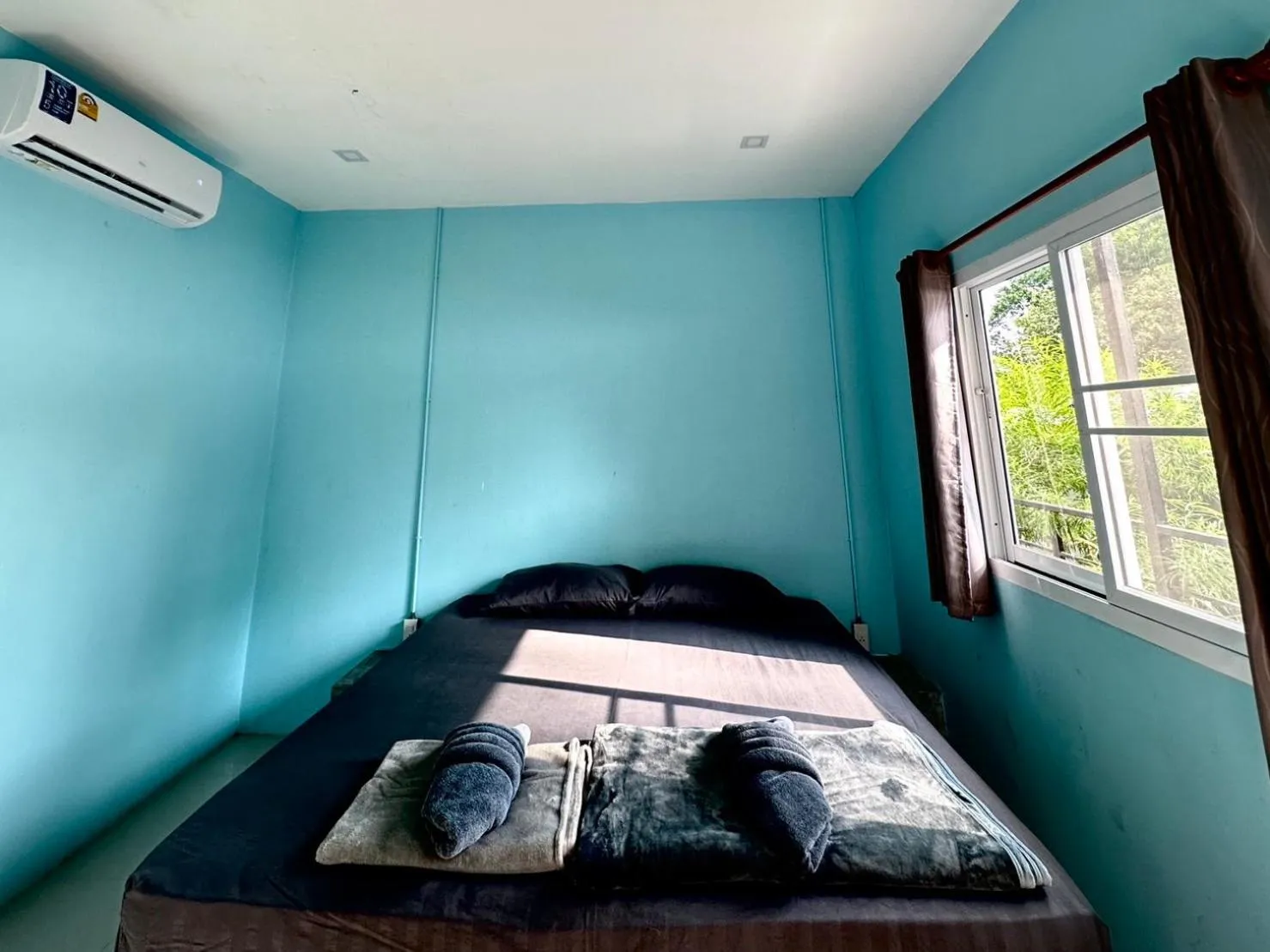 Bed in Live In Leaf Koh Tao