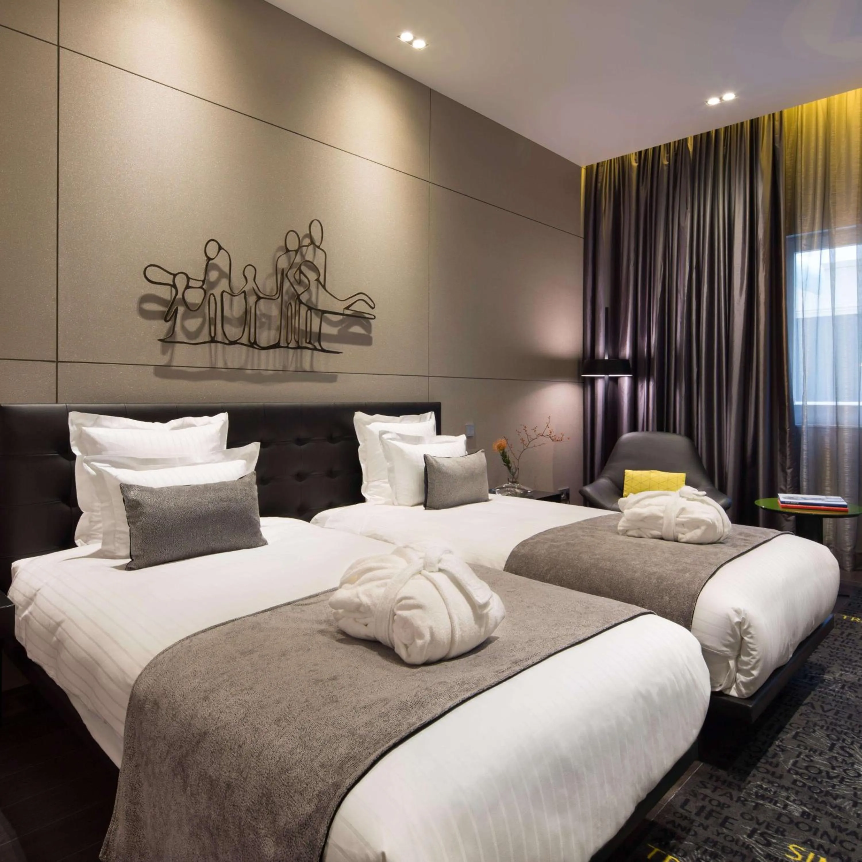 Bedroom, Bed in art'otel amsterdam, Powered by Radisson Hotels