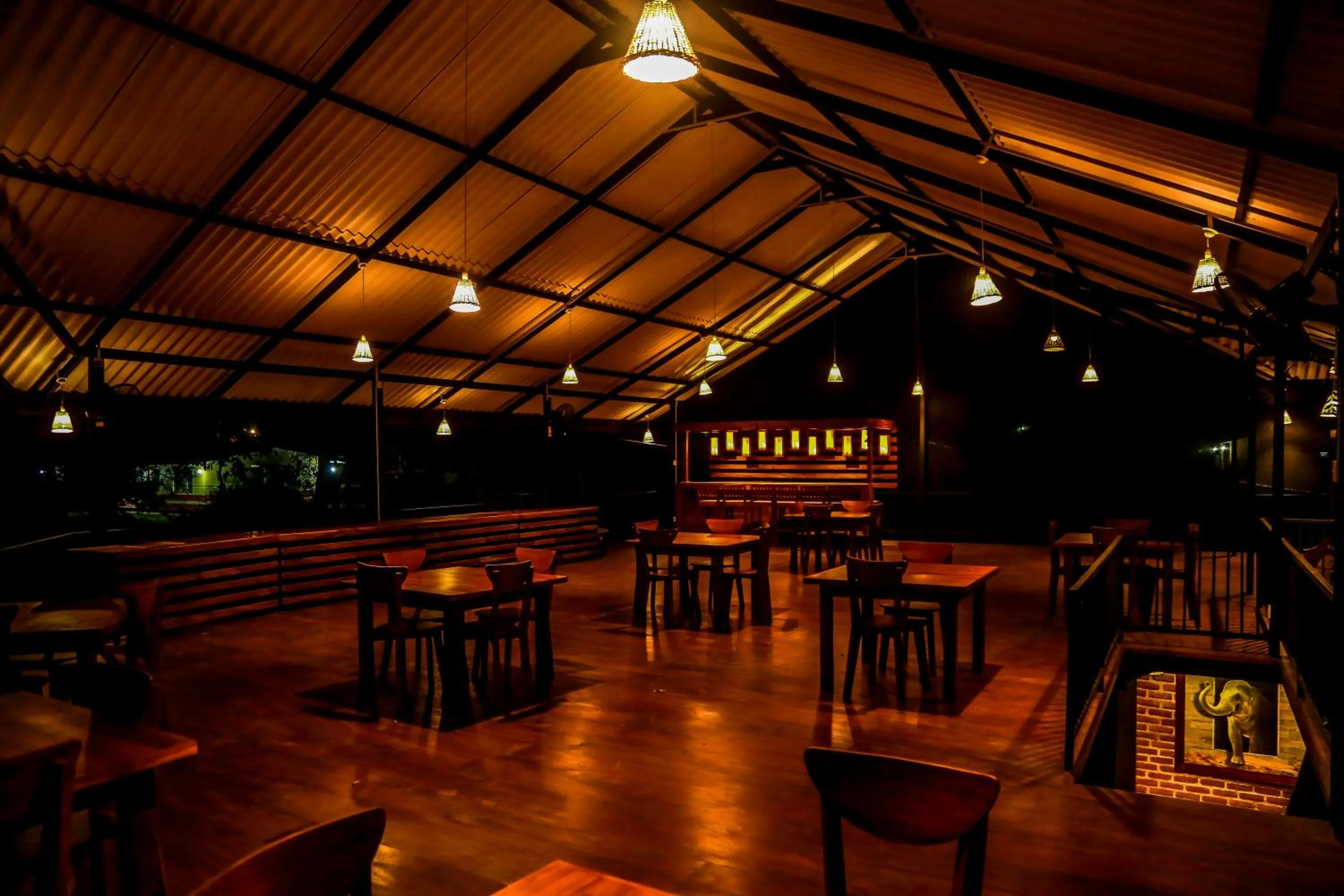 Restaurant/places to eat in Doola River Edge