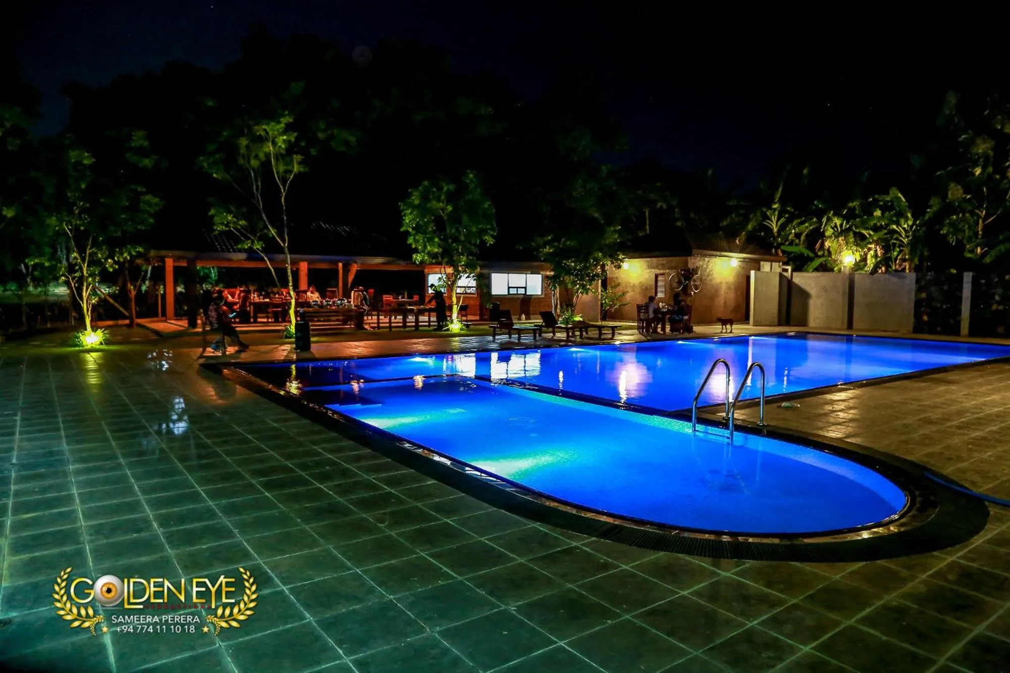 Swimming pool in Doola River Edge