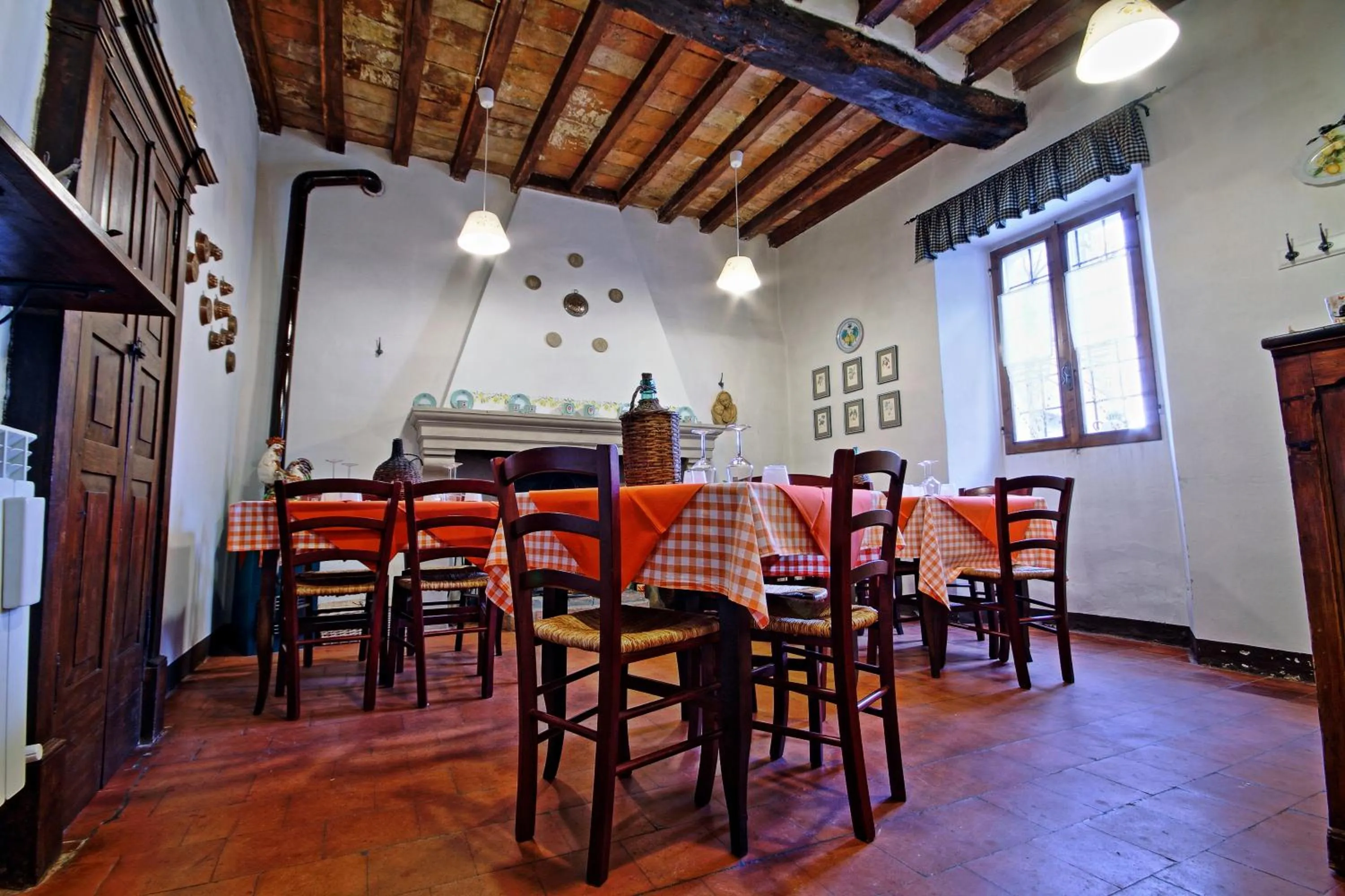 Restaurant/places to eat in Antica Locanda La Canonica
