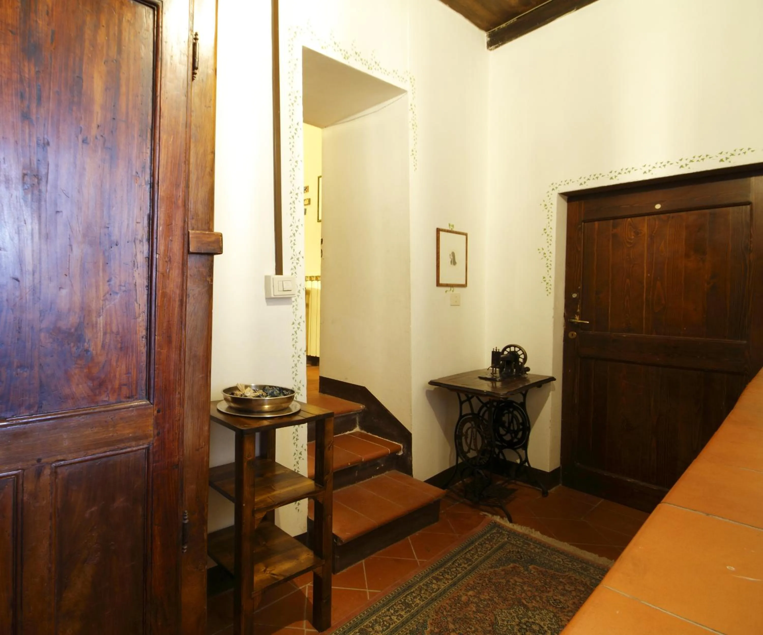 Decorative detail in Antica Locanda La Canonica