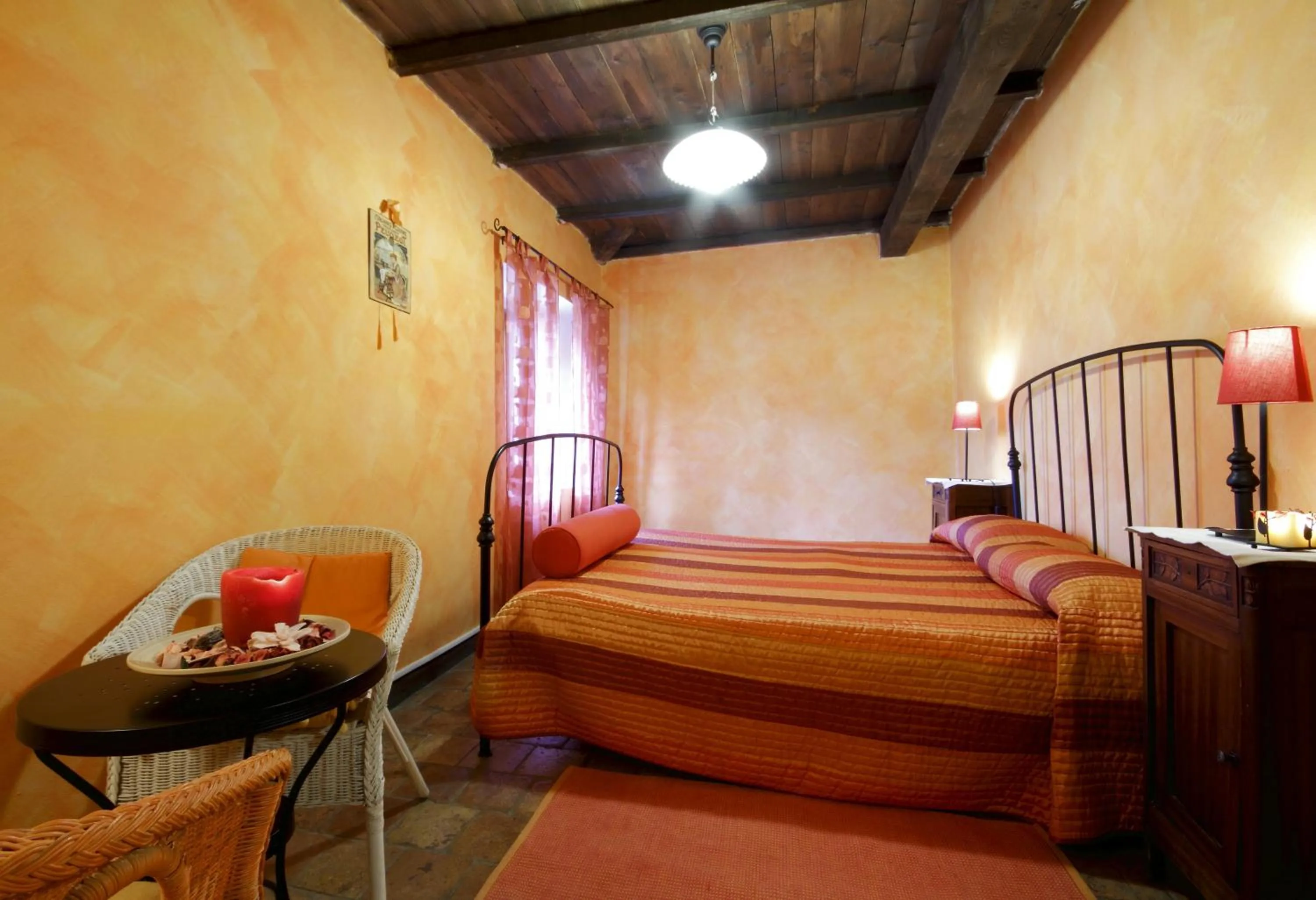 Photo of the whole room, Bed in Antica Locanda La Canonica