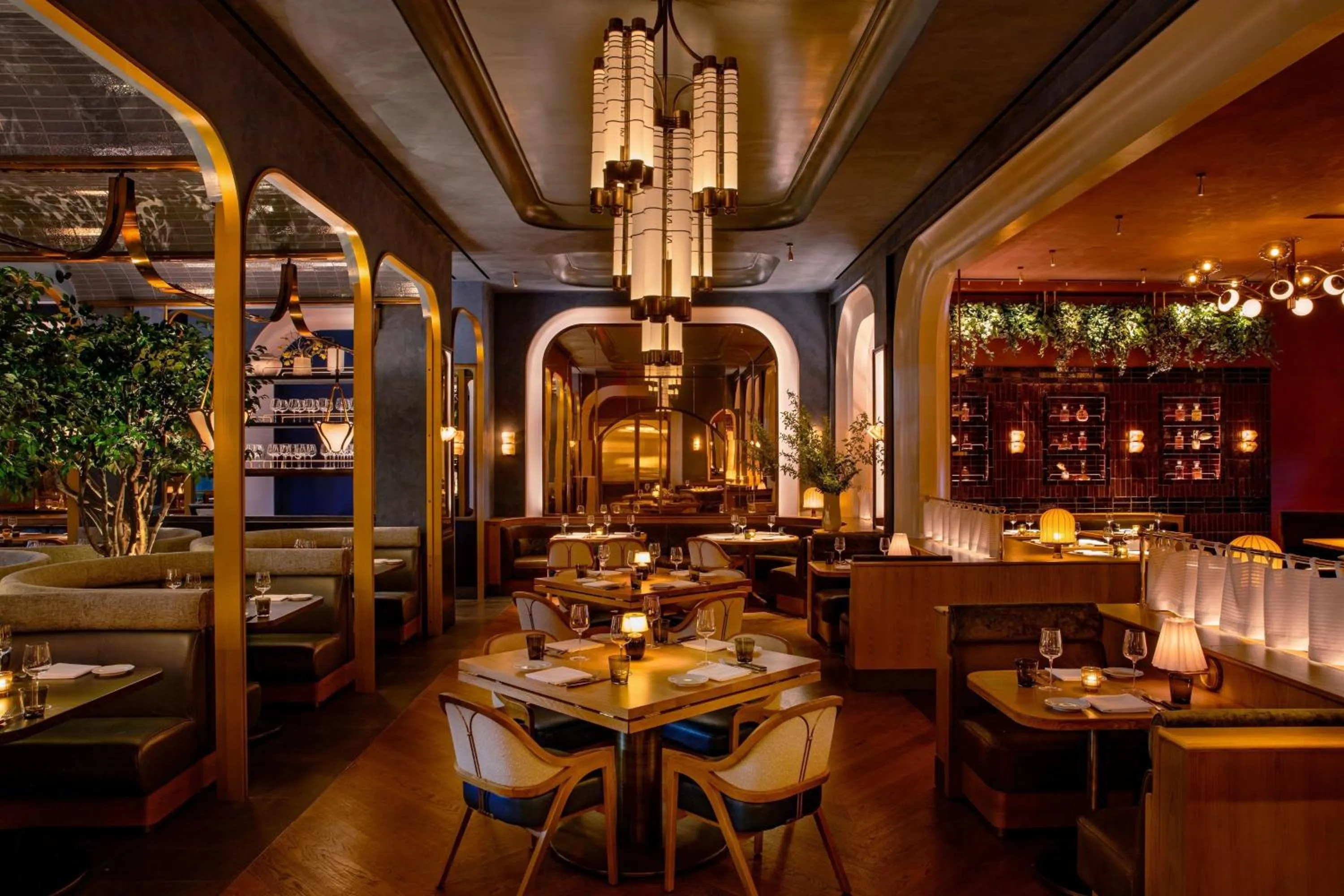 Restaurant/places to eat in JW Marriott Essex House New York