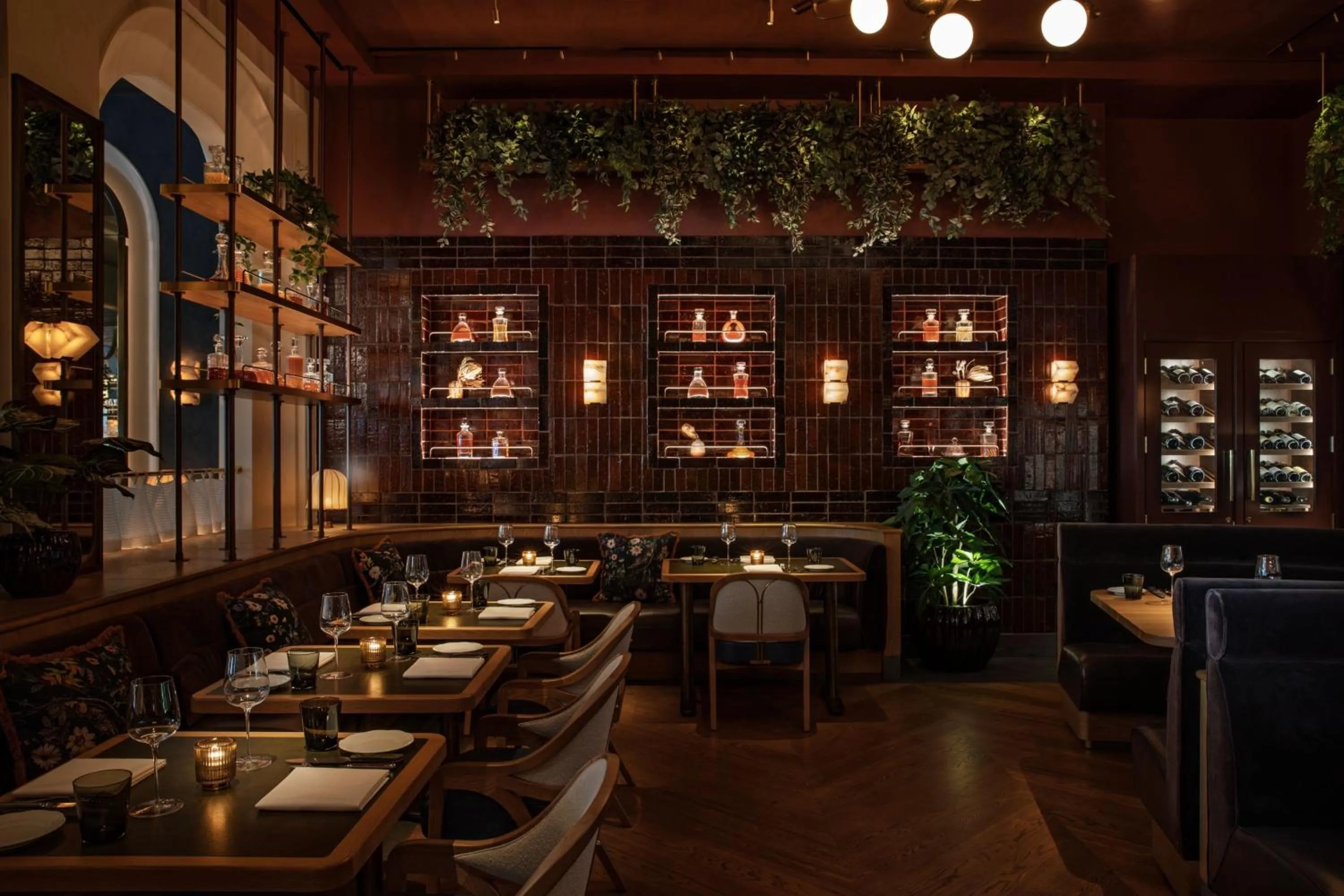 Restaurant/places to eat in JW Marriott Essex House New York