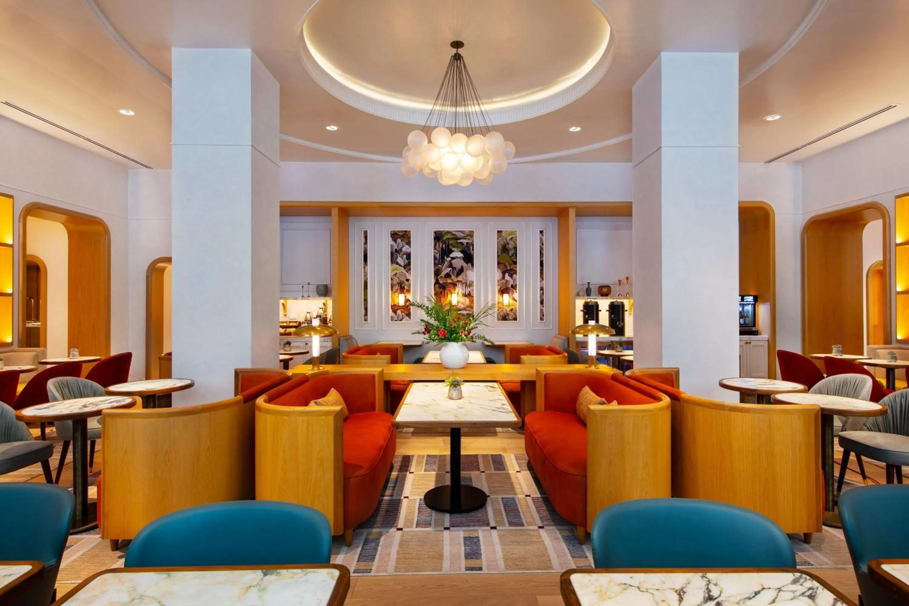 Lounge or bar in JW Marriott Essex House New York
