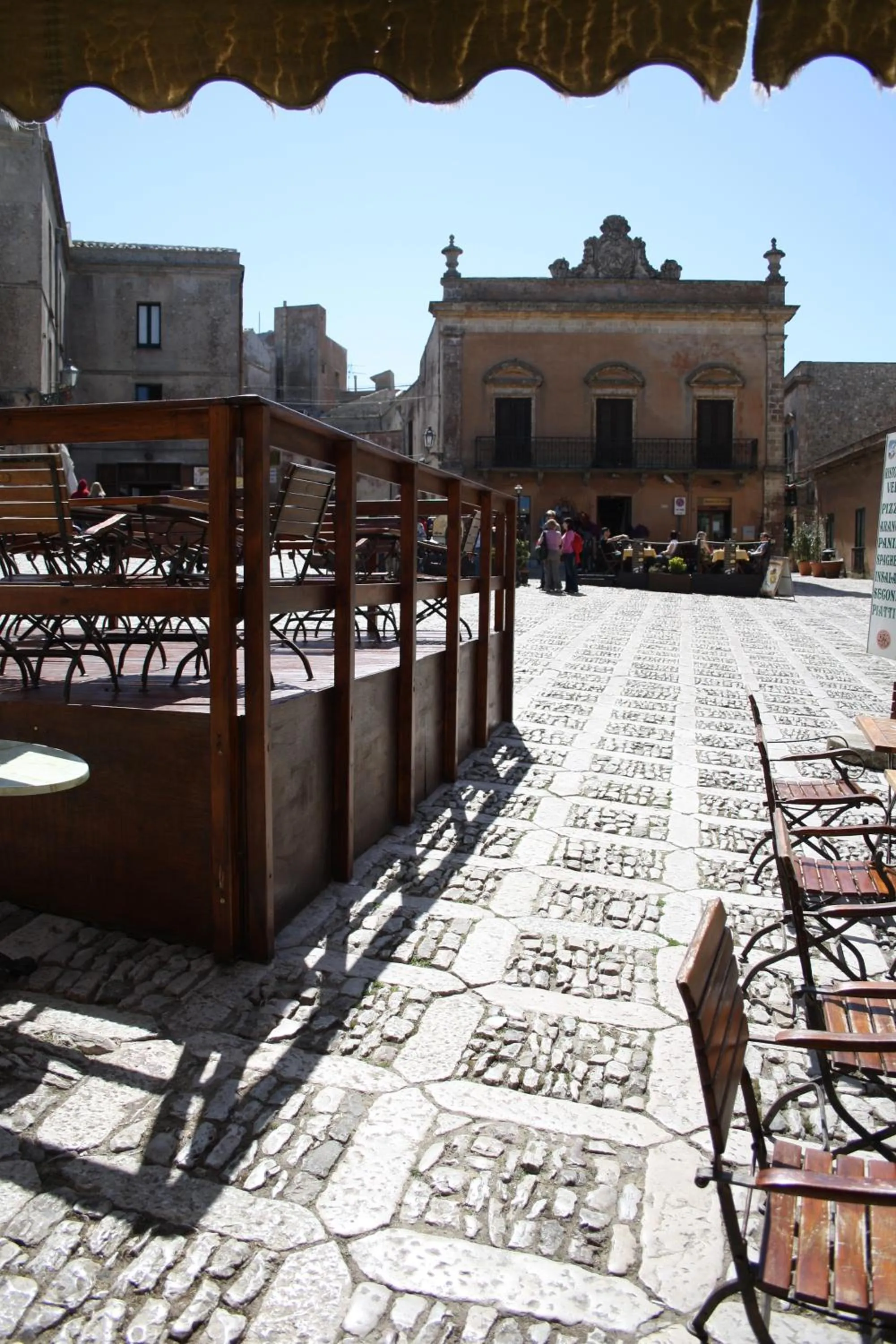 Restaurant/places to eat in Hotel Edelweiss