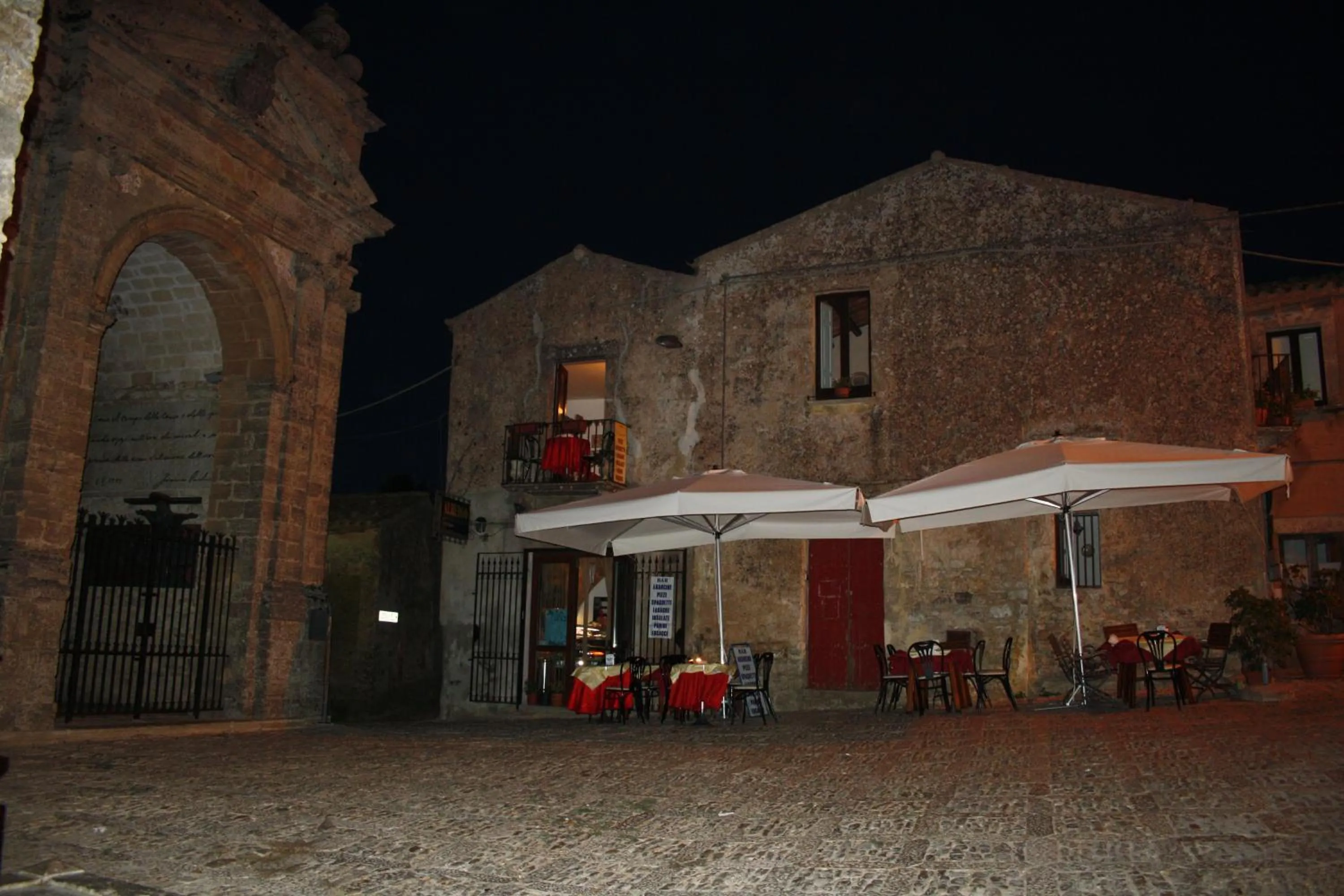 Restaurant/places to eat in Hotel Edelweiss