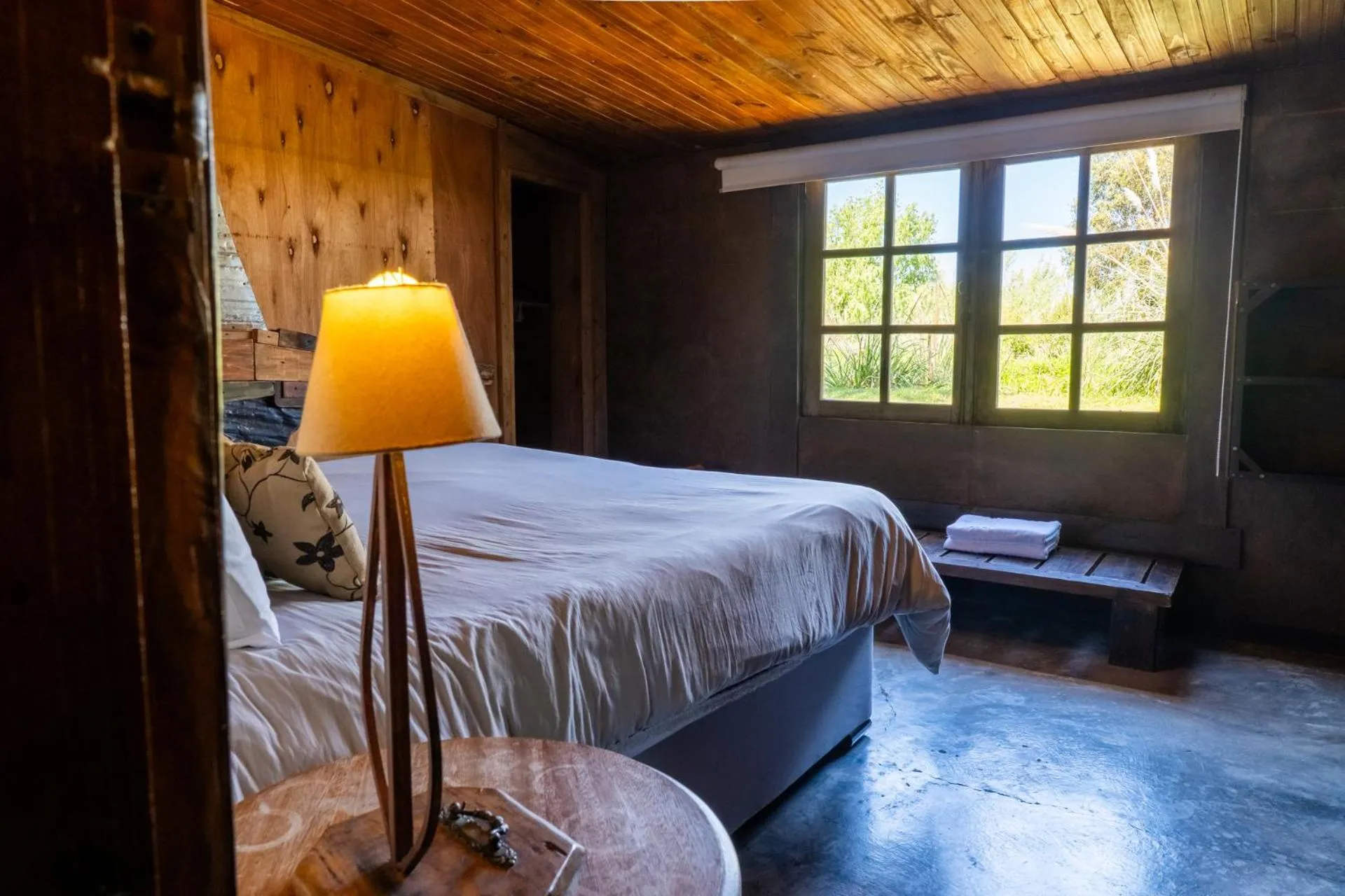 Bedroom, Bed in Cabañas en el Bosque a 5 minutos del mar - Estancia CH
