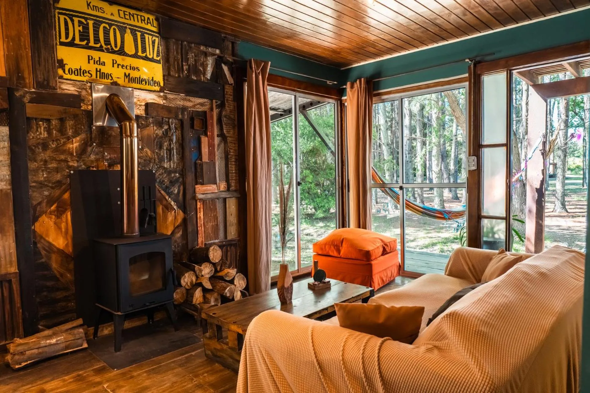 Living room in Cabañas en el Bosque a 5 minutos del mar - Estancia CH