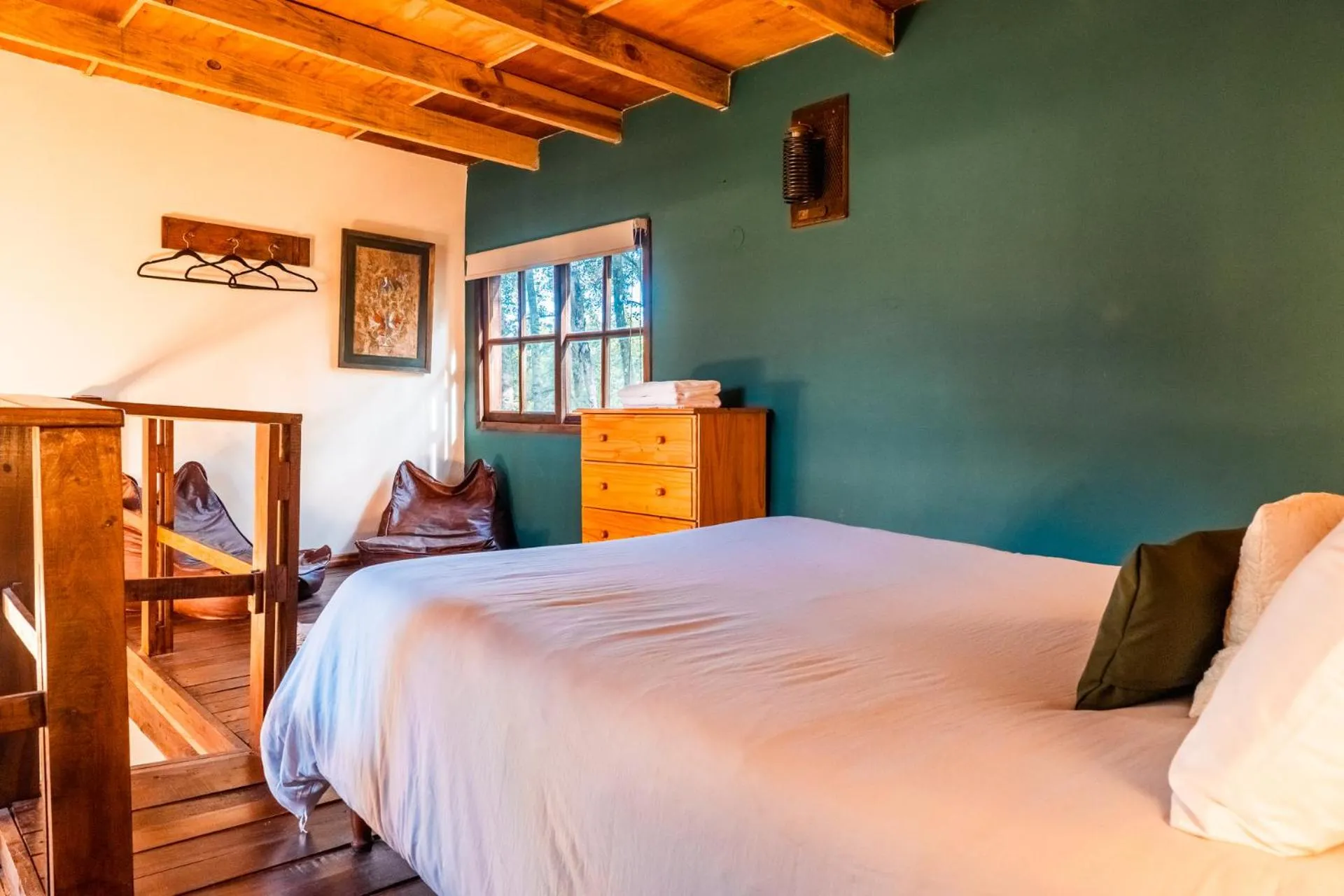 Bedroom, Bed in Cabañas en el Bosque a 5 minutos del mar - Estancia CH