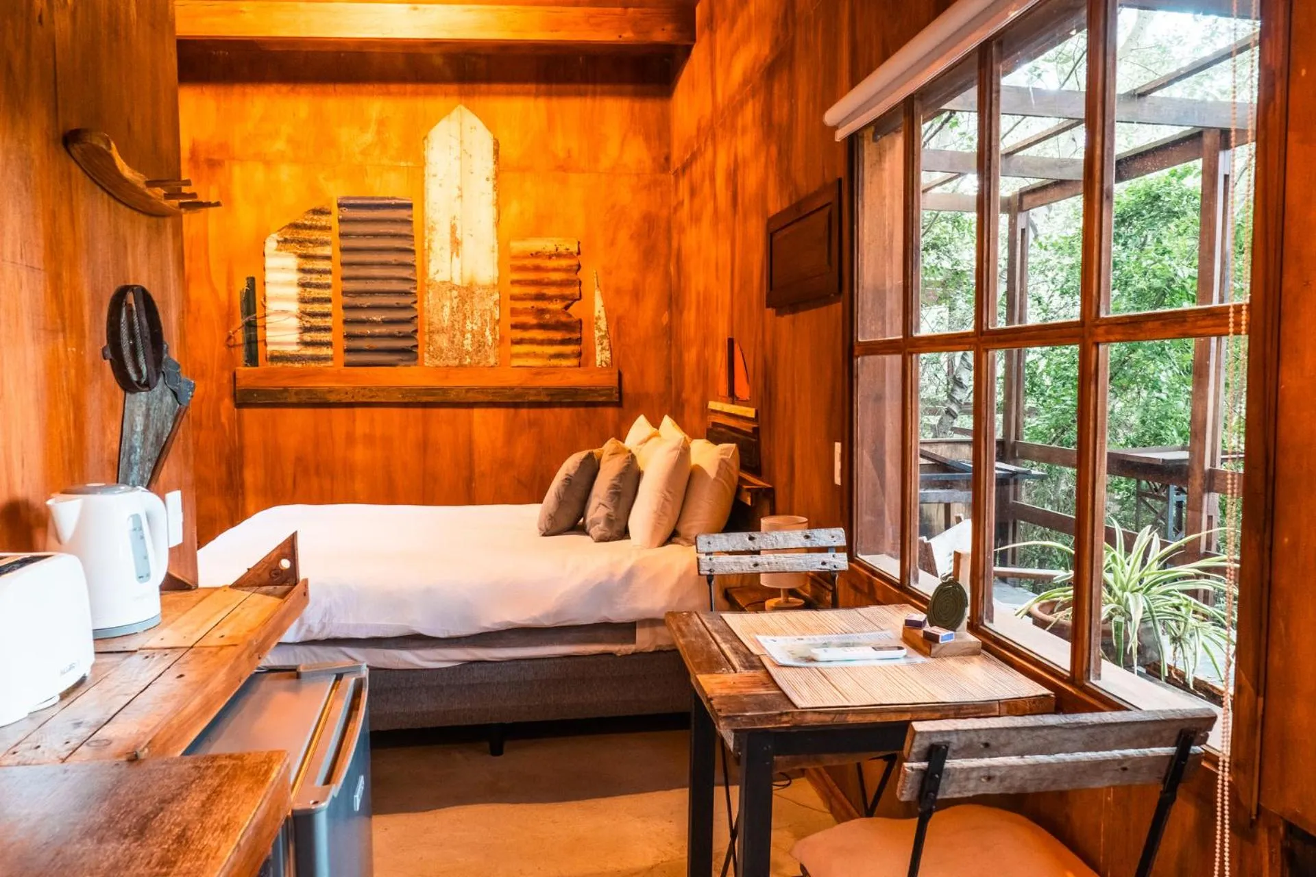 Photo of the whole room, Bed in Cabañas en el Bosque a 5 minutos del mar - Estancia CH