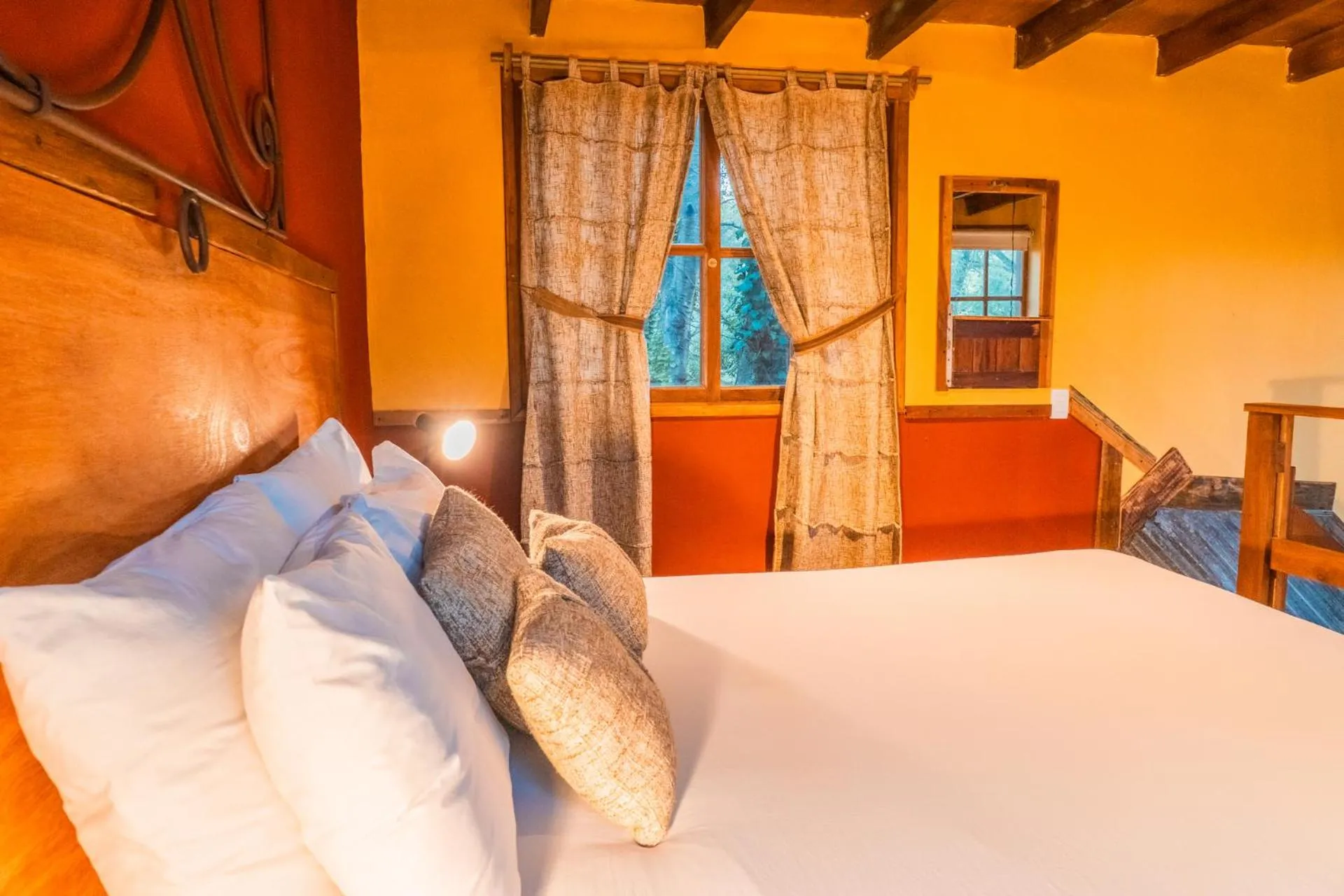Bedroom, Bed in Cabañas en el Bosque a 5 minutos del mar - Estancia CH