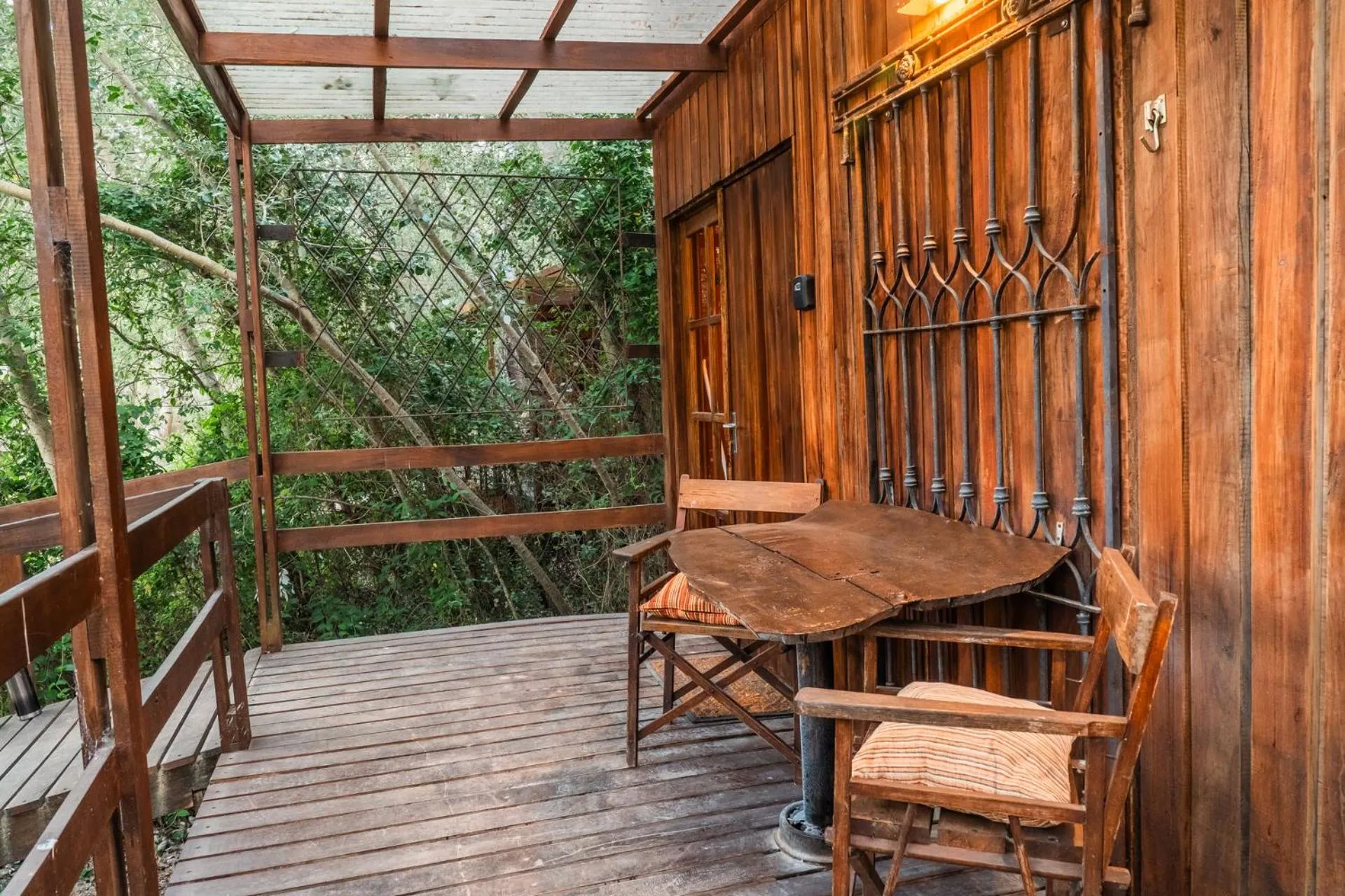 Balcony/Terrace in Cabañas en el Bosque a 5 minutos del mar - Estancia CH