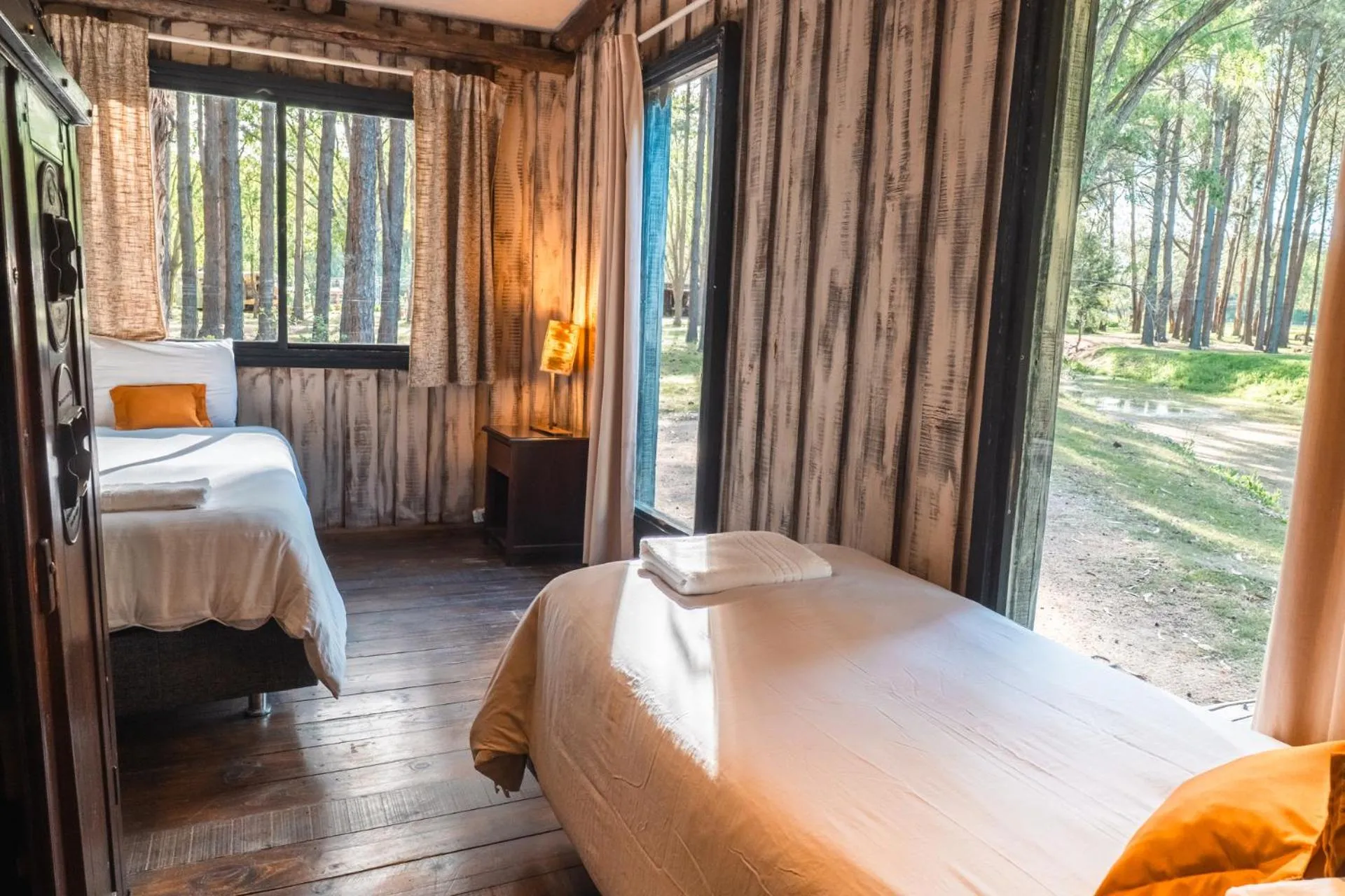 Photo of the whole room, Bed in Cabañas en el Bosque a 5 minutos del mar - Estancia CH
