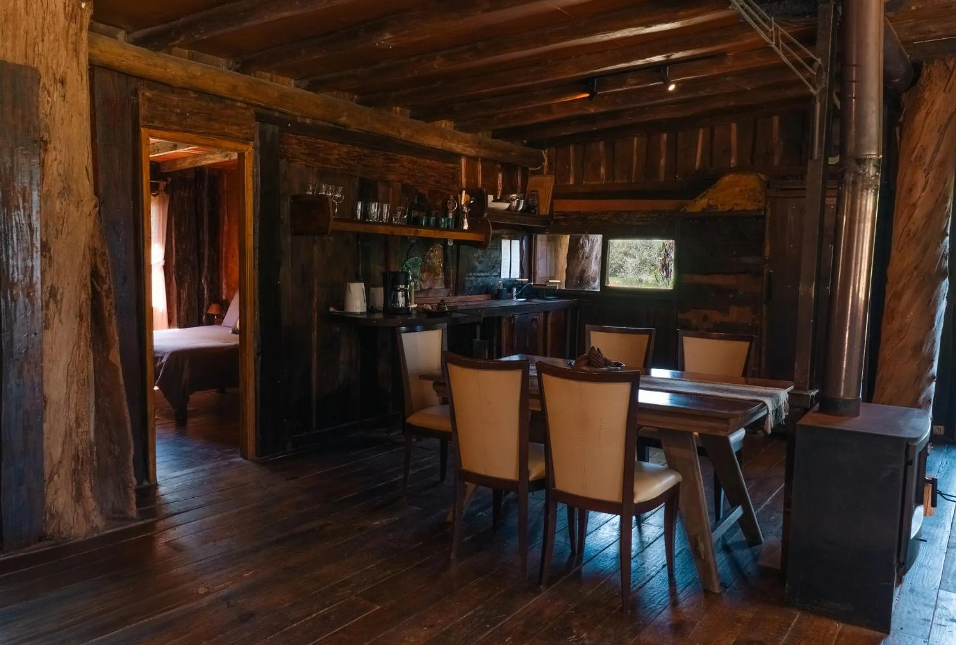 Dining area in Cabañas en el Bosque a 5 minutos del mar - Estancia CH