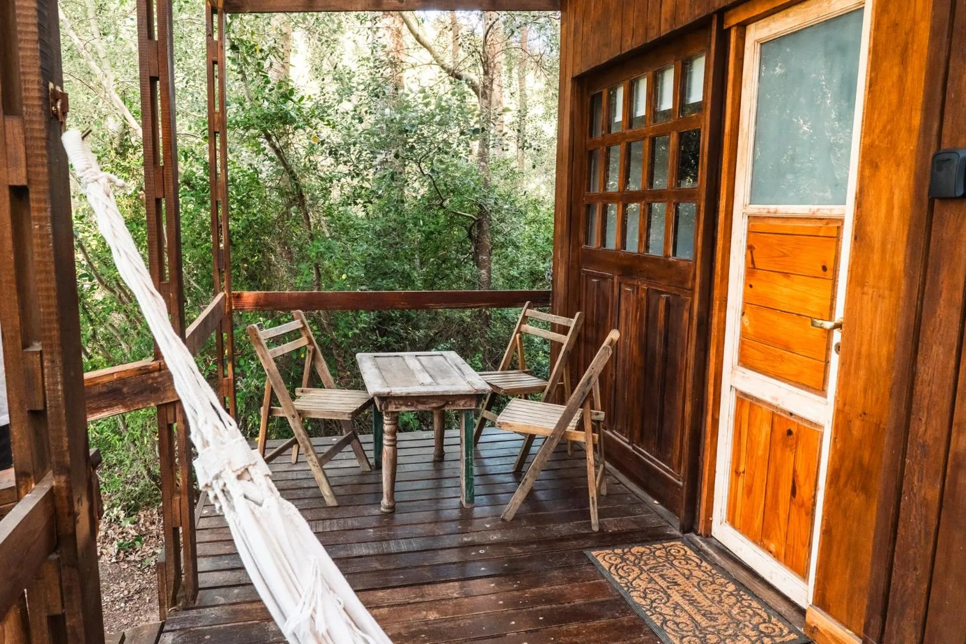 Balcony/Terrace in Cabañas en el Bosque a 5 minutos del mar - Estancia CH
