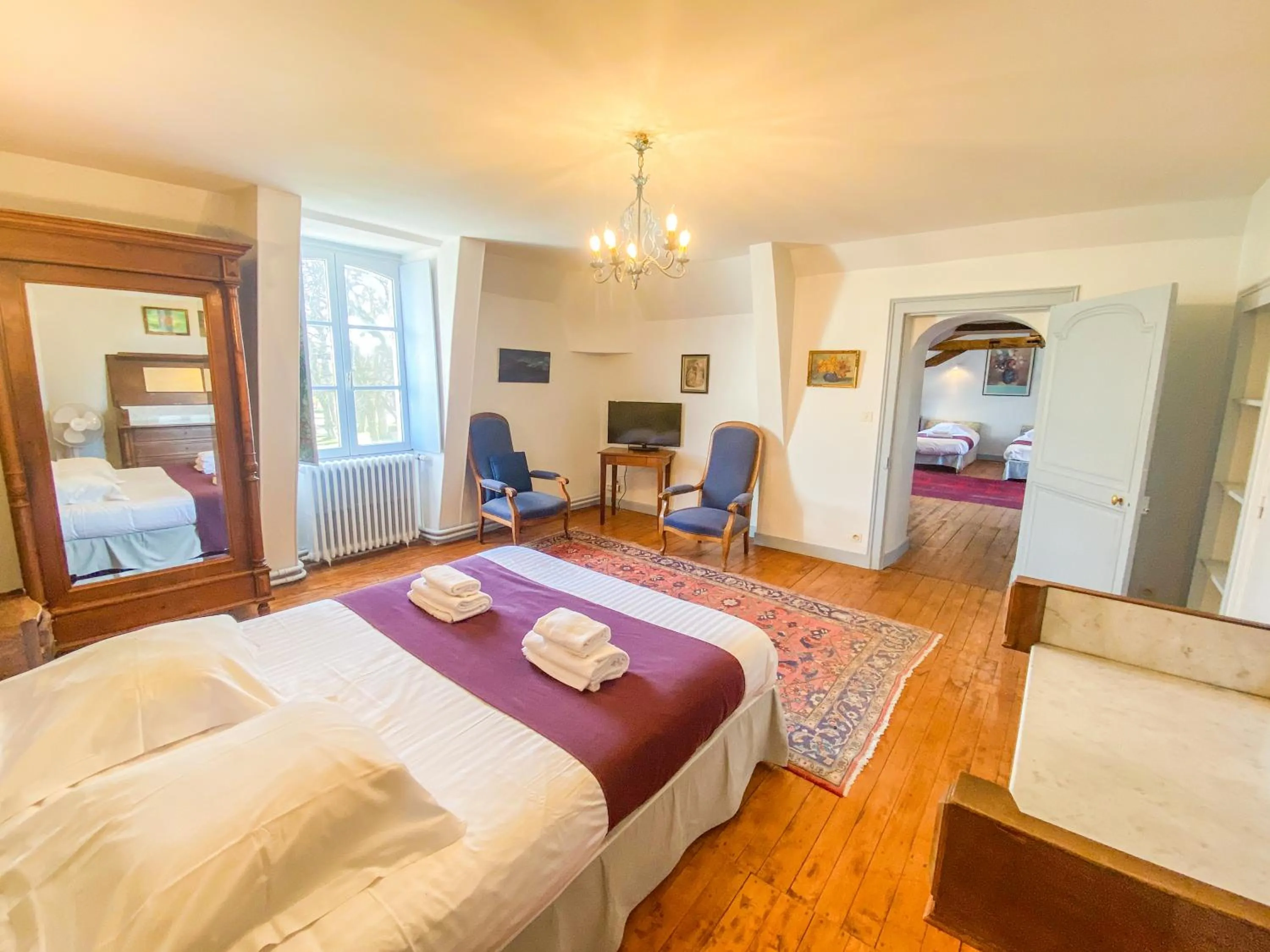 Bed in Hotel Haras De La Potardiere