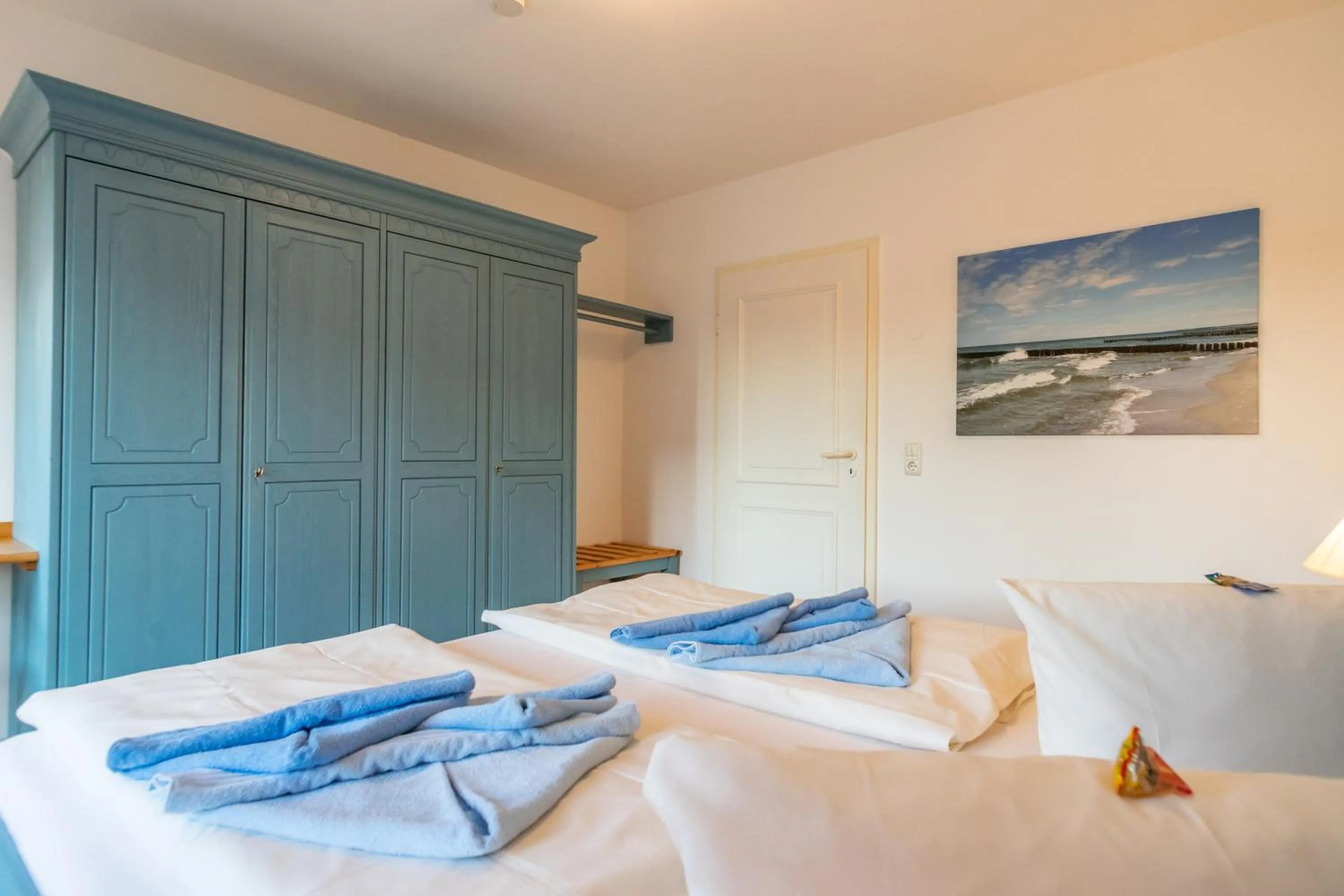 Photo of the whole room, Bed in Kurmittelcentrum Zingst