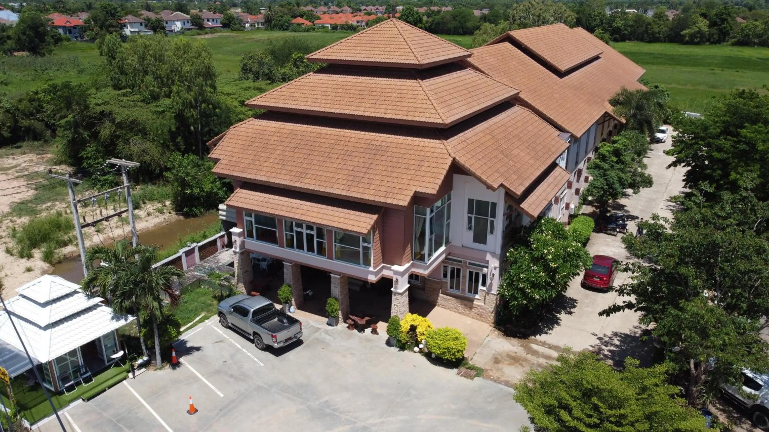 Phusuay Park View Hotel