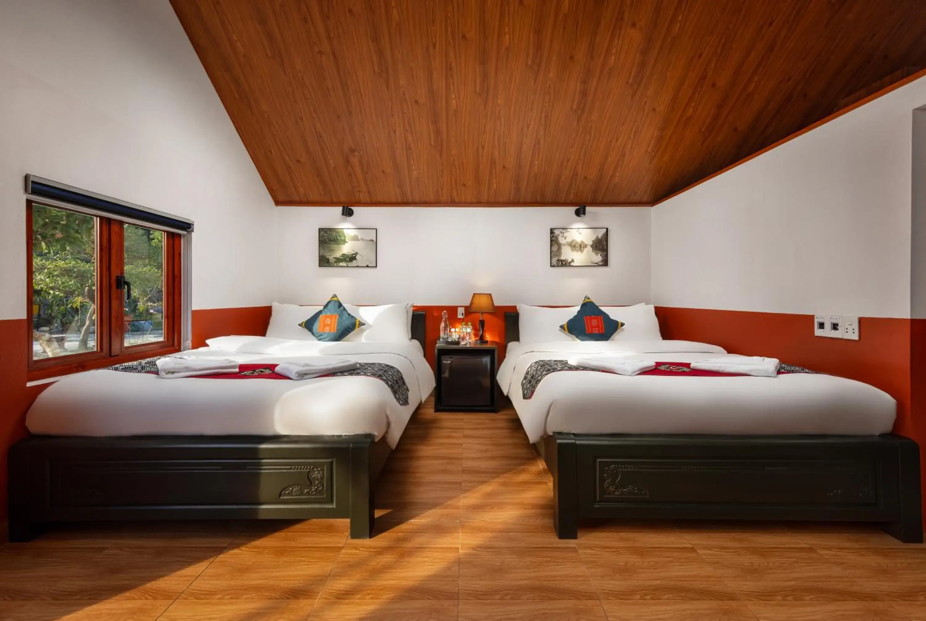 Superior Queen Room with Two Queen Beds in Cat Ba Serena Homestay And Swimming Pool Superior Queen Room with Two Queen Beds in Cat Ba Serena Homestay And Swimming Pool